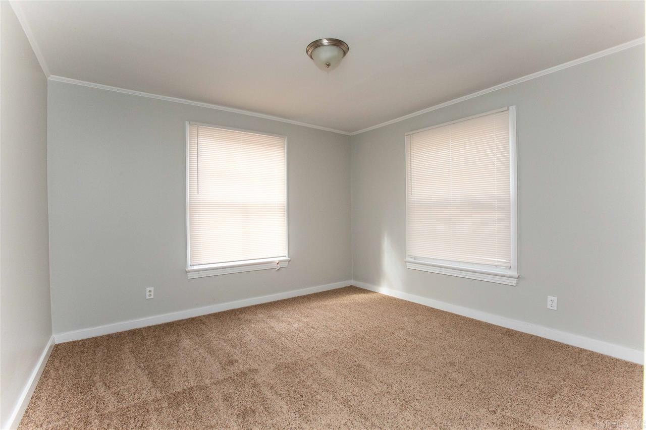 1521 S Pierce Street Property Photo 11