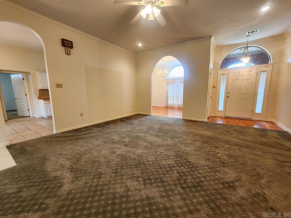 60 Weaver Circle Property Photo 3