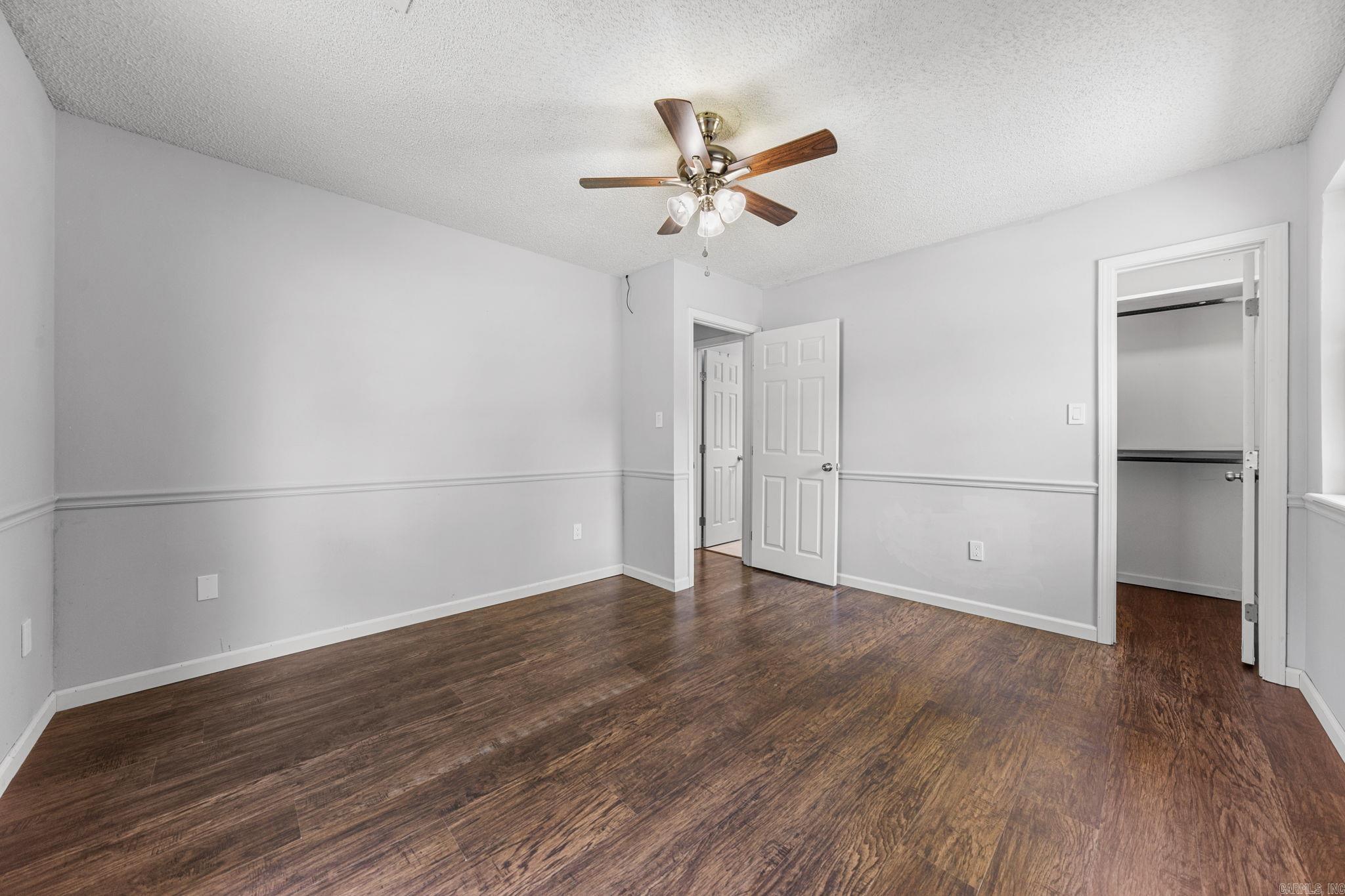702 Kamak Dr Property Photo 26
