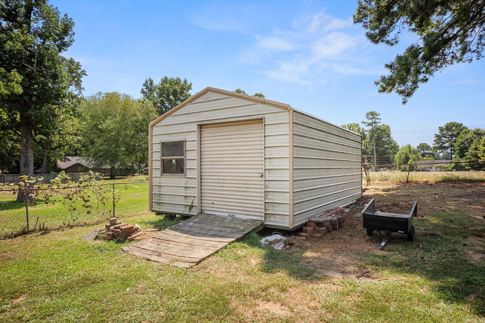 702 Kamak Dr Property Photo 35