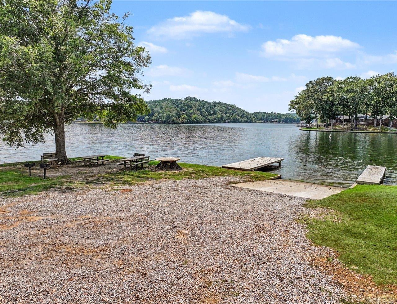 409 Houston Drive Property Photo 30