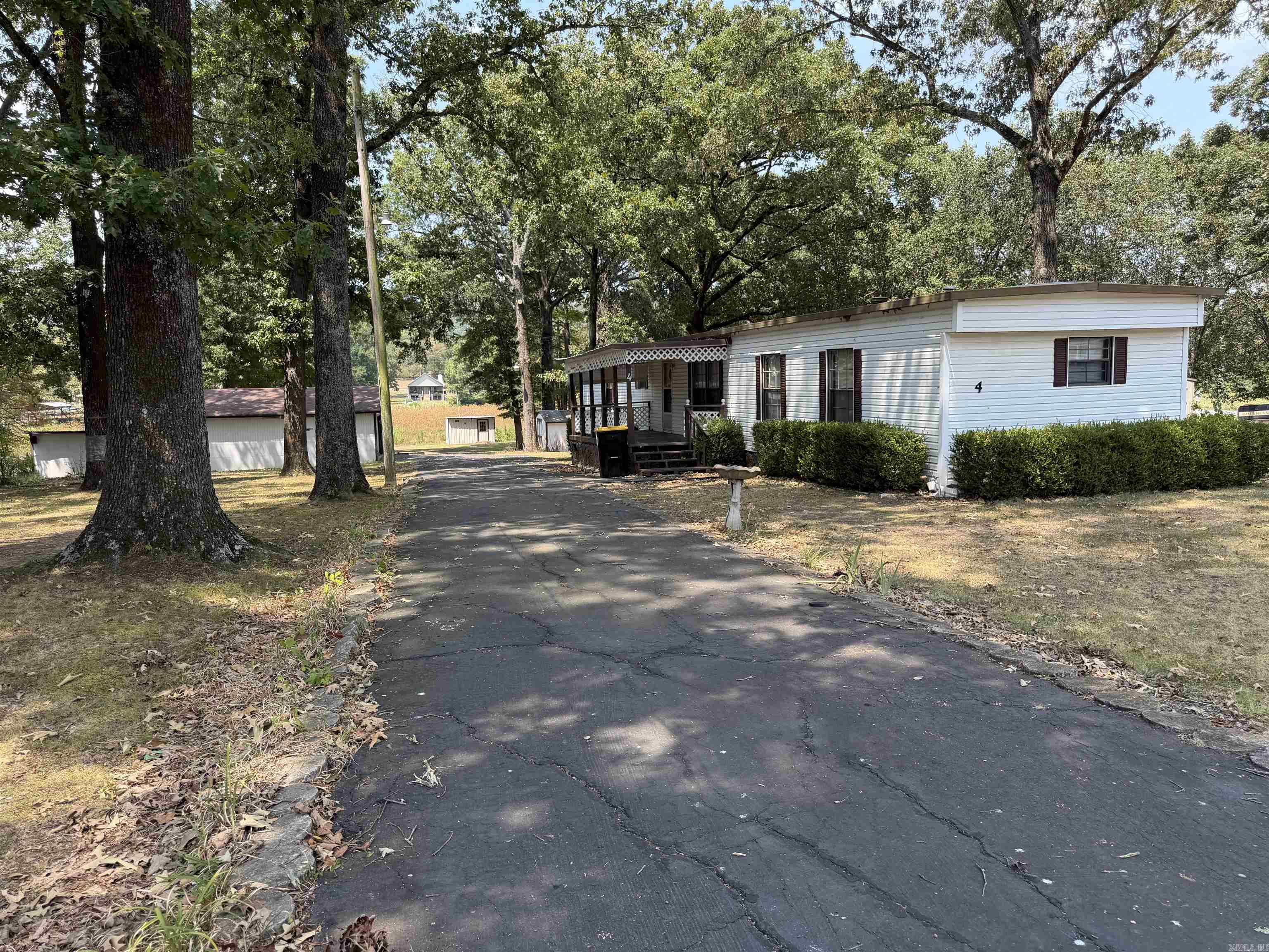 4 Paradise Circle Property Photo 2