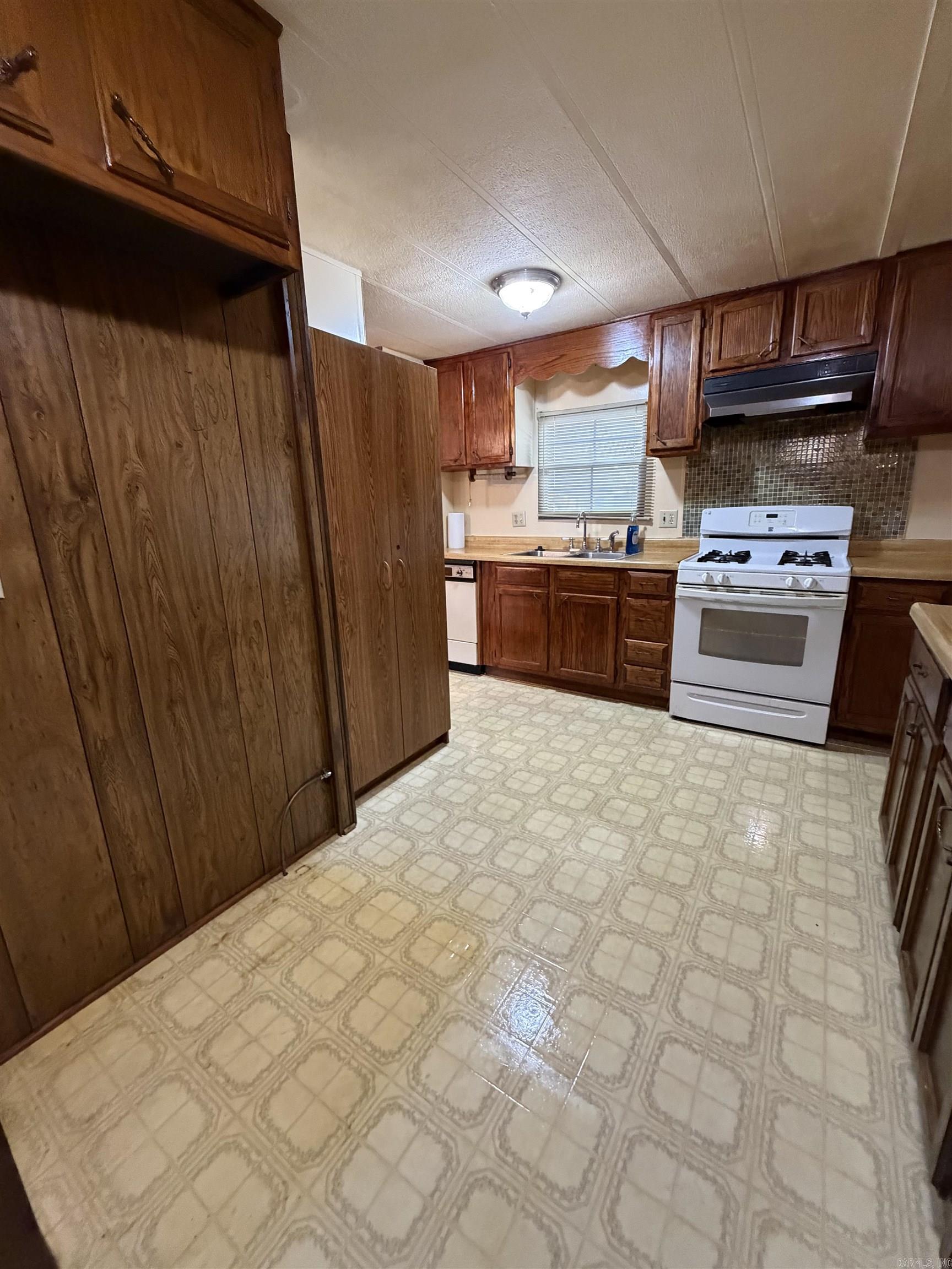 4 Paradise Circle Property Photo 10
