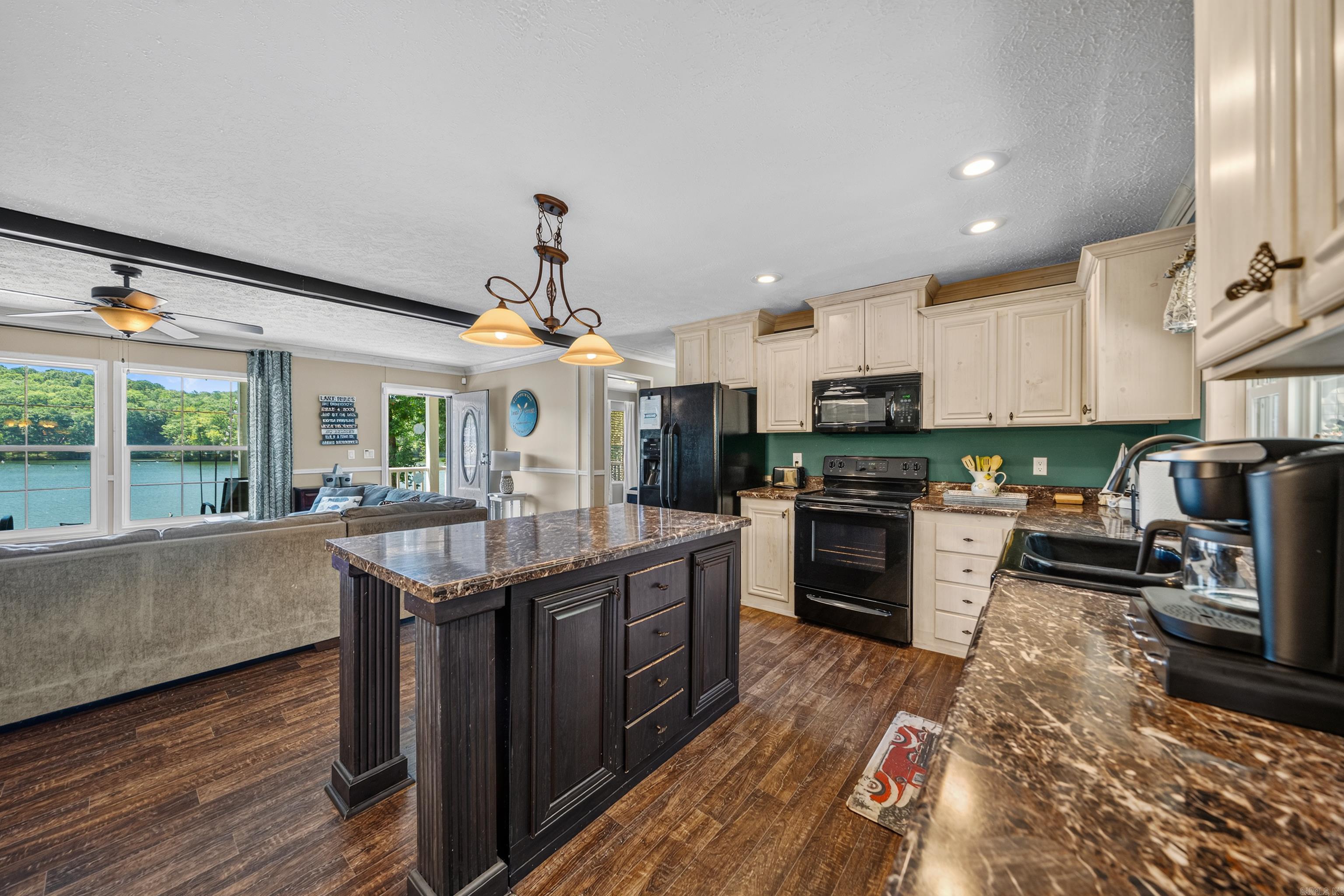 1221 Akers Road Property Photo 15