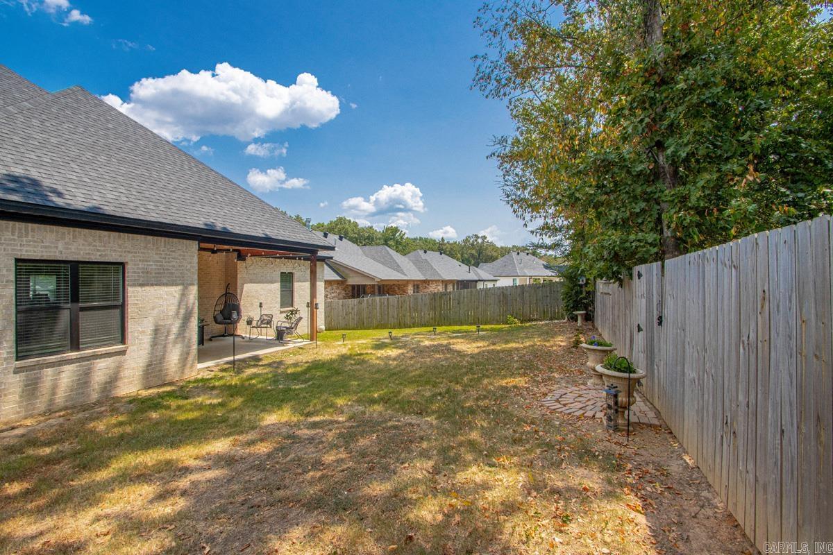 877 Oak Forest Circle Property Photo 38