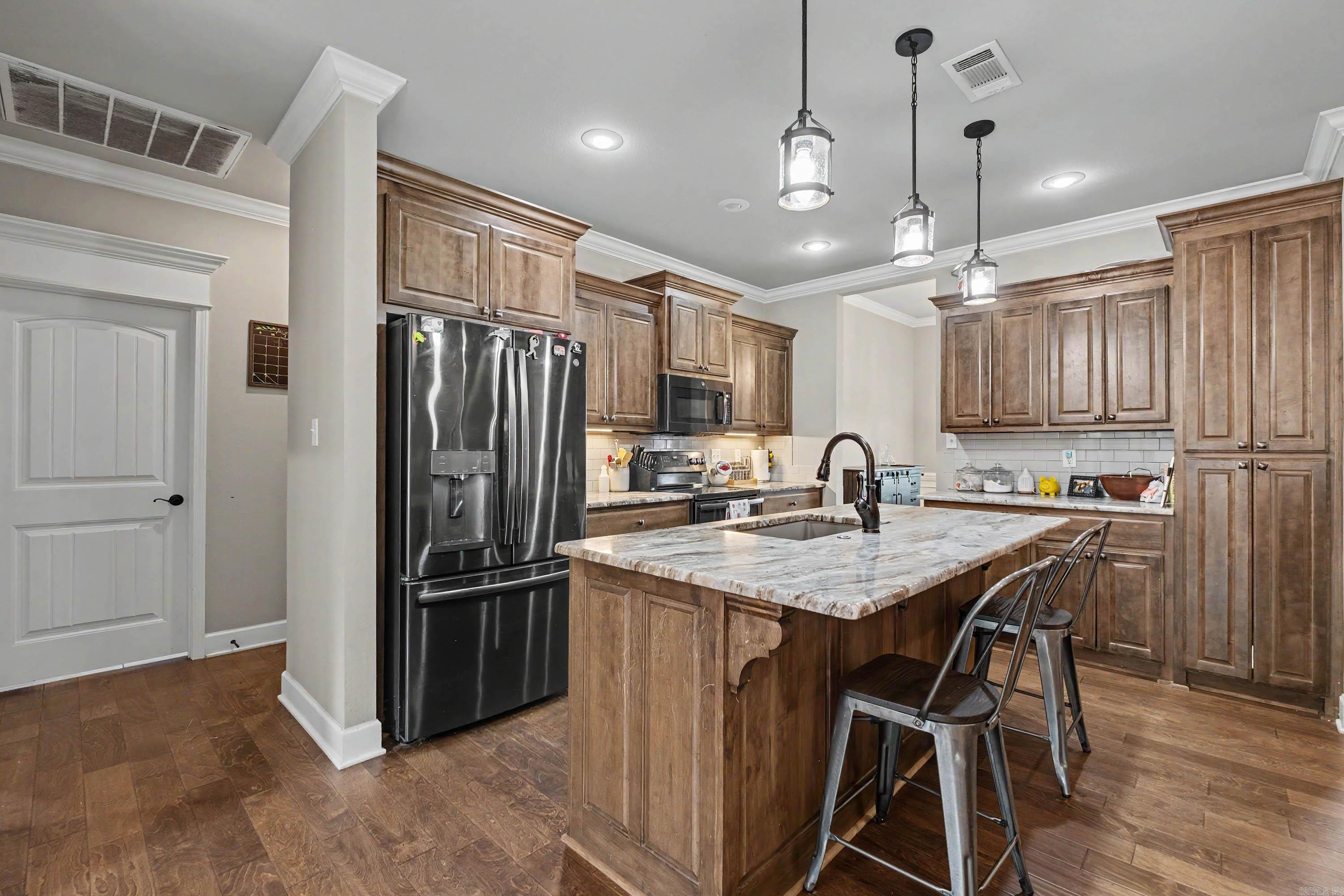 370 Reuben Drive Property Photo 12