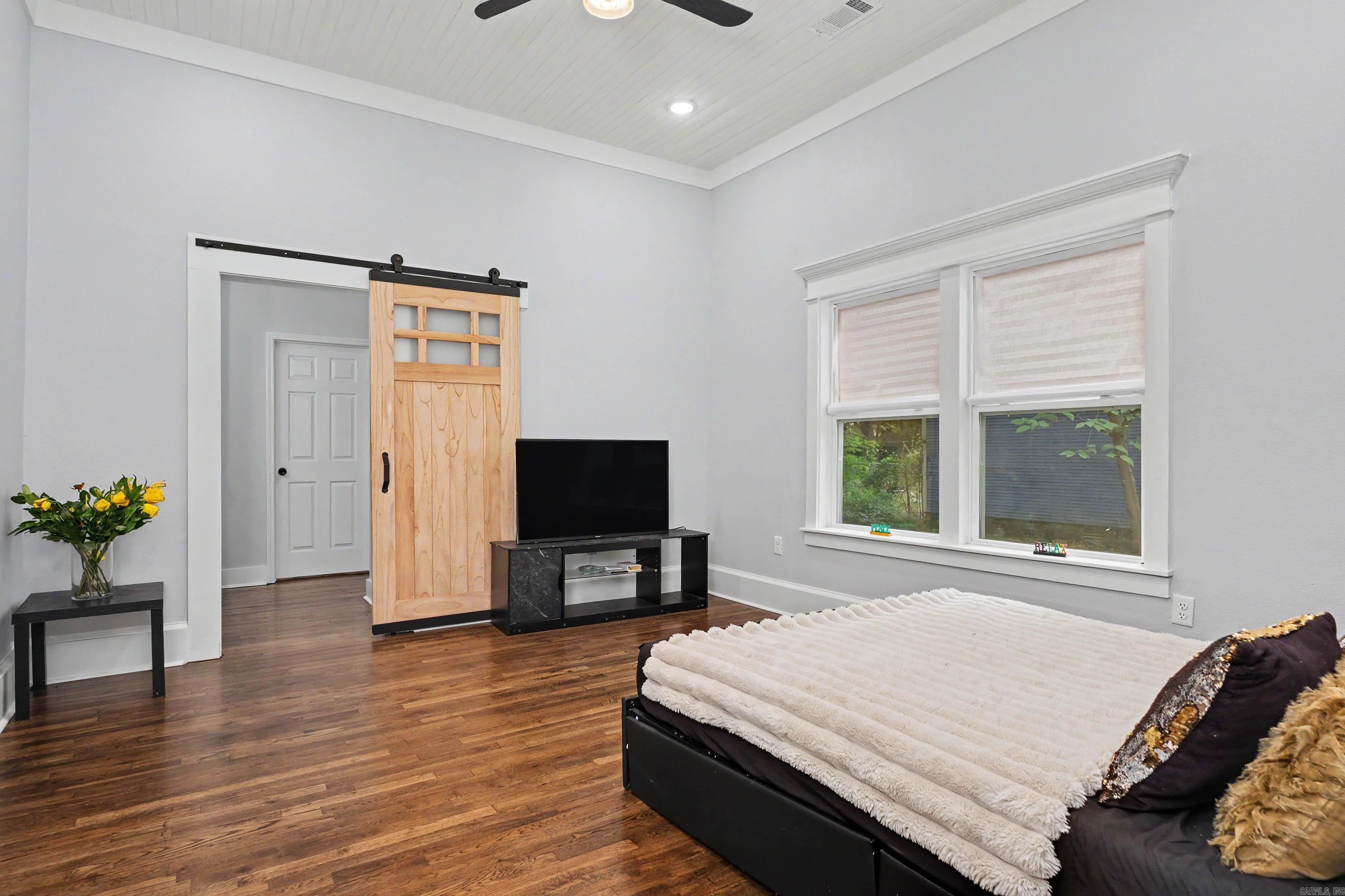 1505 S State Street Property Photo 7