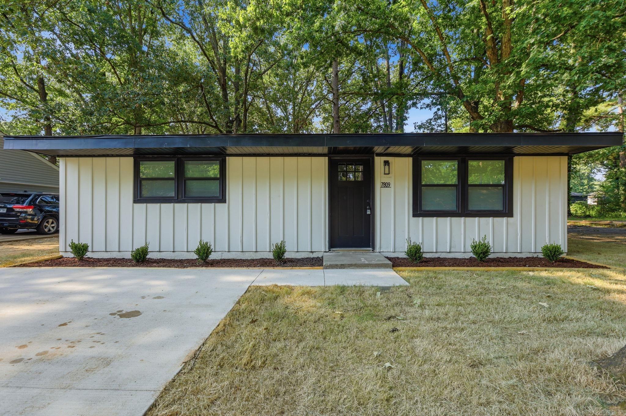 7809 Nolen Drive Property Photo 1