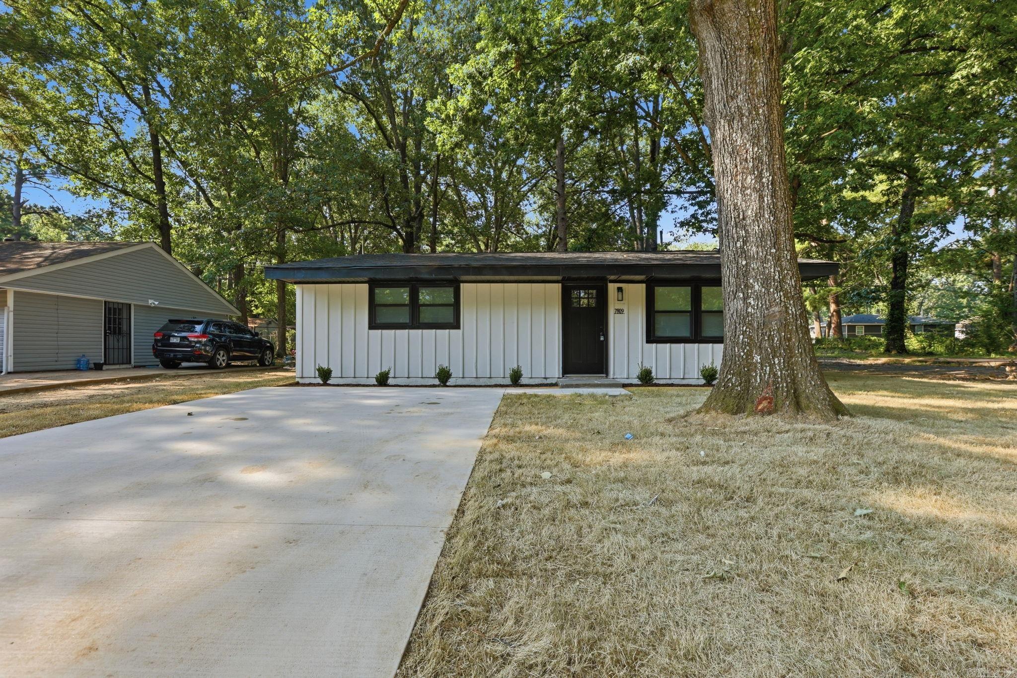 7809 Nolen Drive Property Photo 2