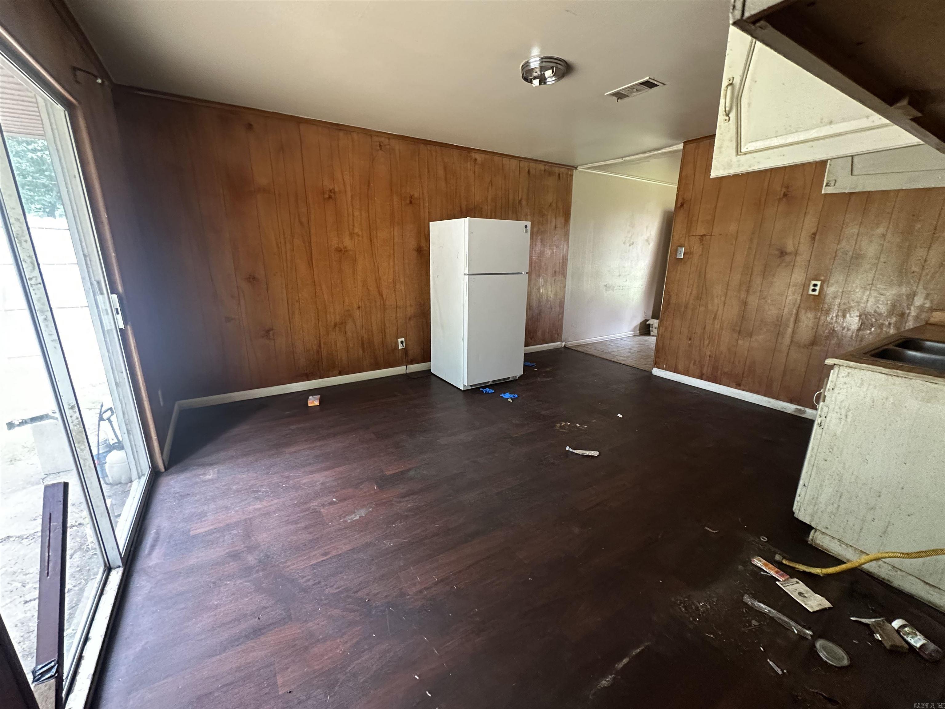 7808 Moore Dr Property Photo 9