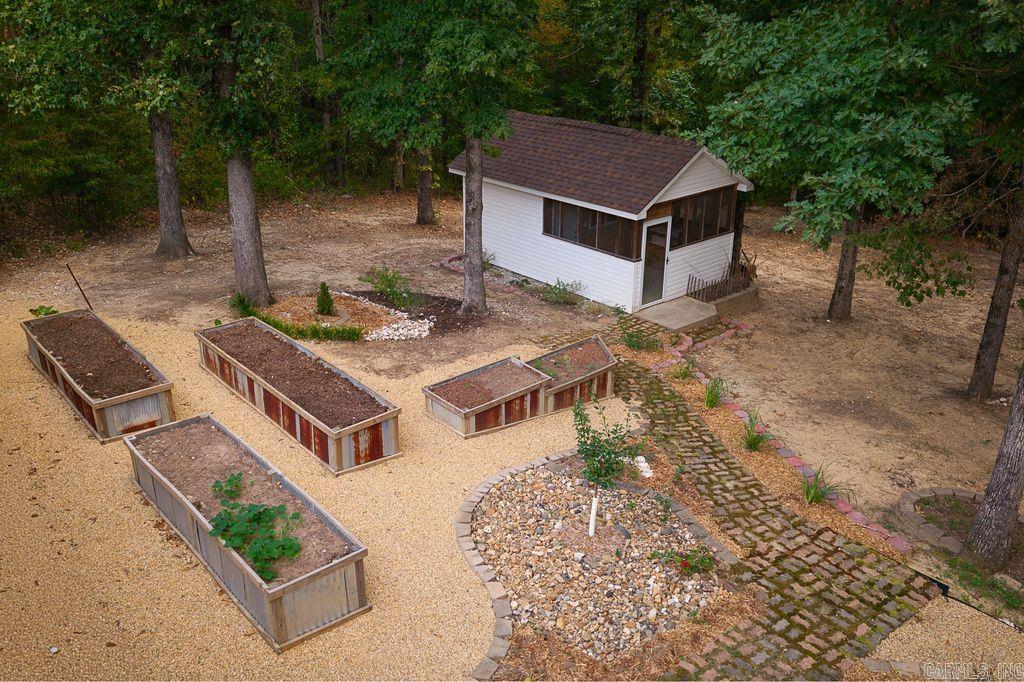 1185 Blue Grass Property Photo 32
