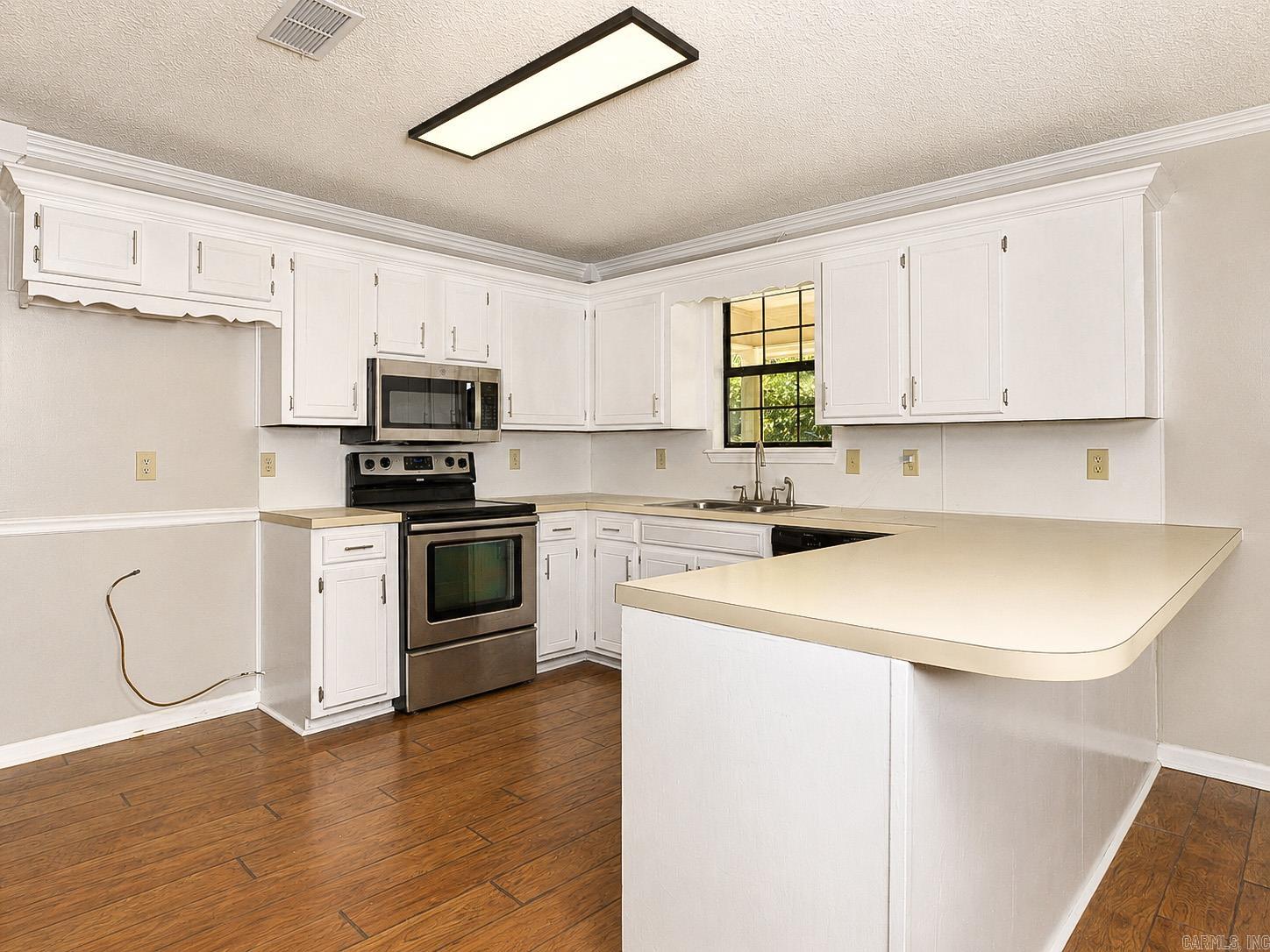 1601 Goodman Avenue Property Photo 9