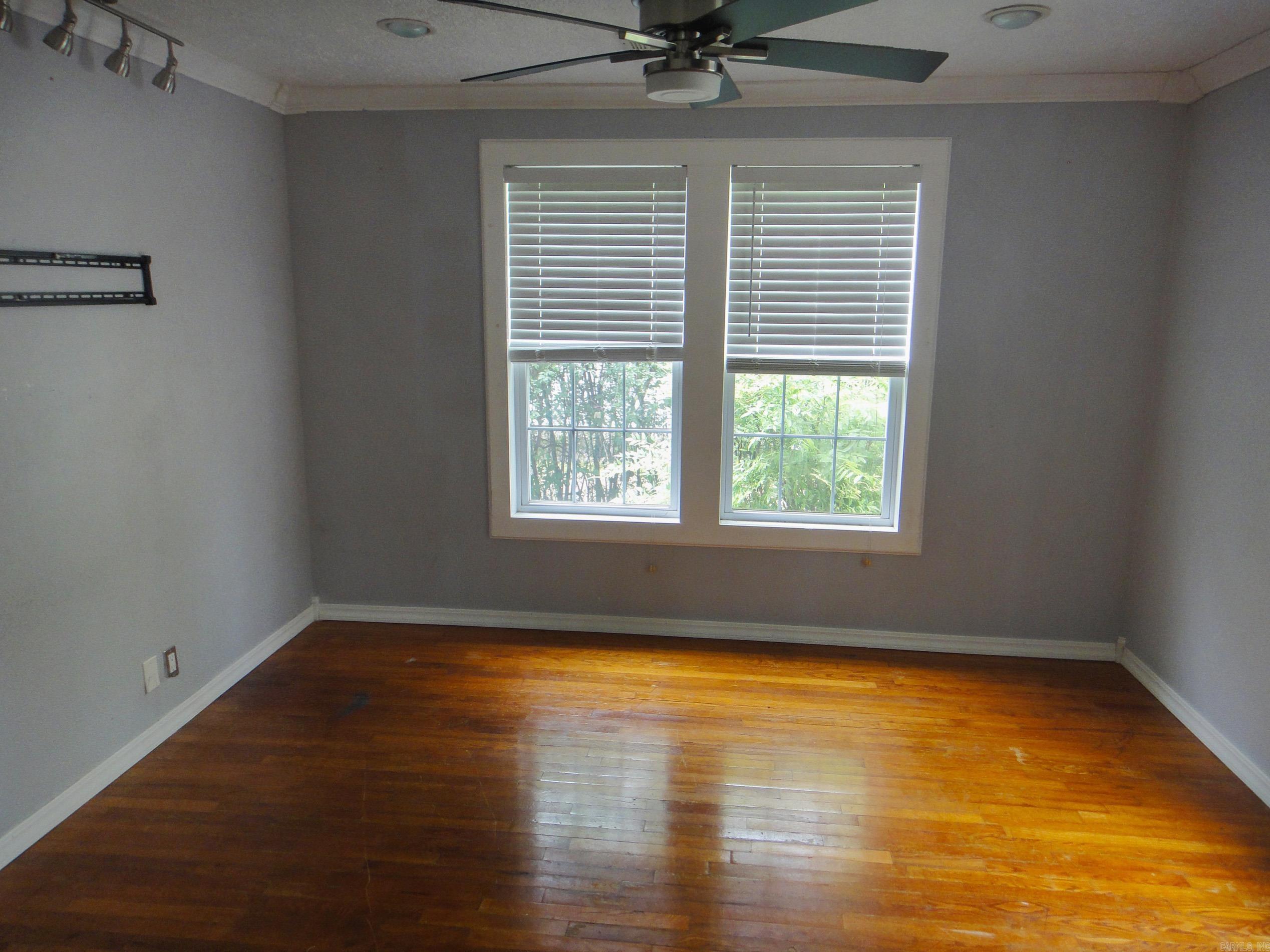 1432 Addie Street Property Photo 5