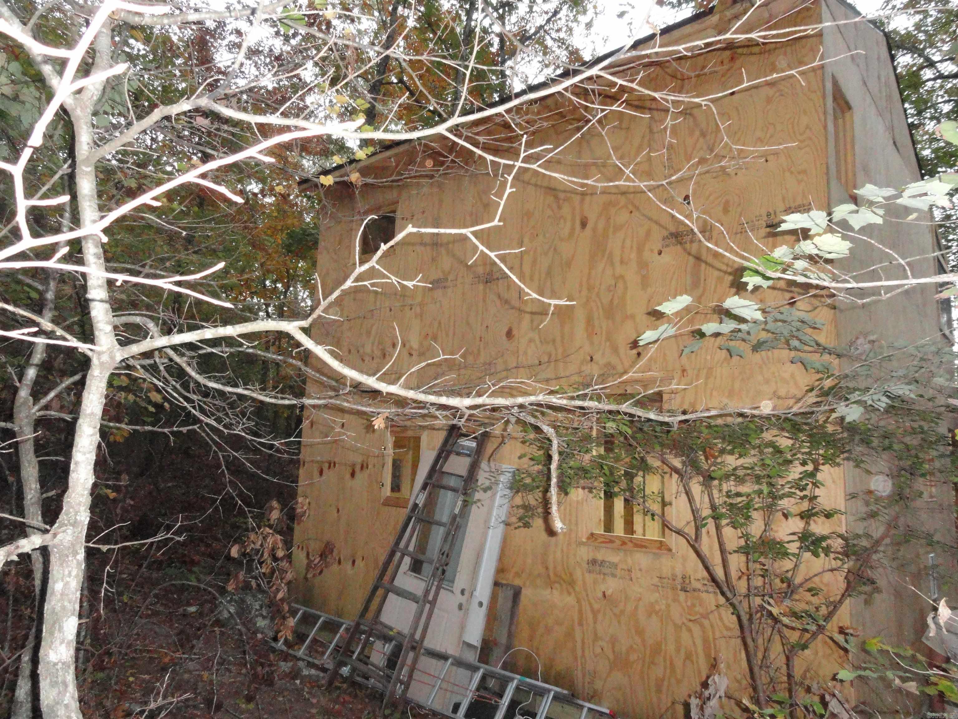 2340 Shady Grove Road Property Photo 5