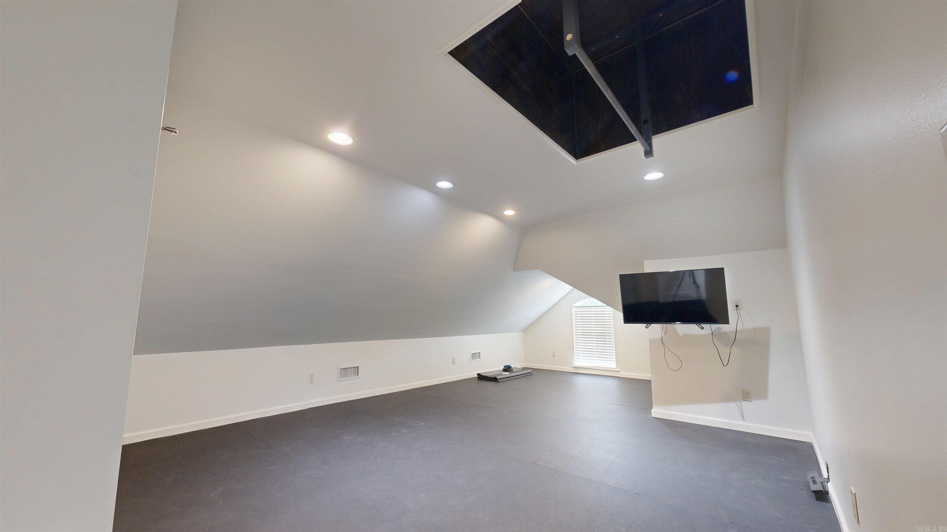 1 Kanis Creek Place Property Photo 19