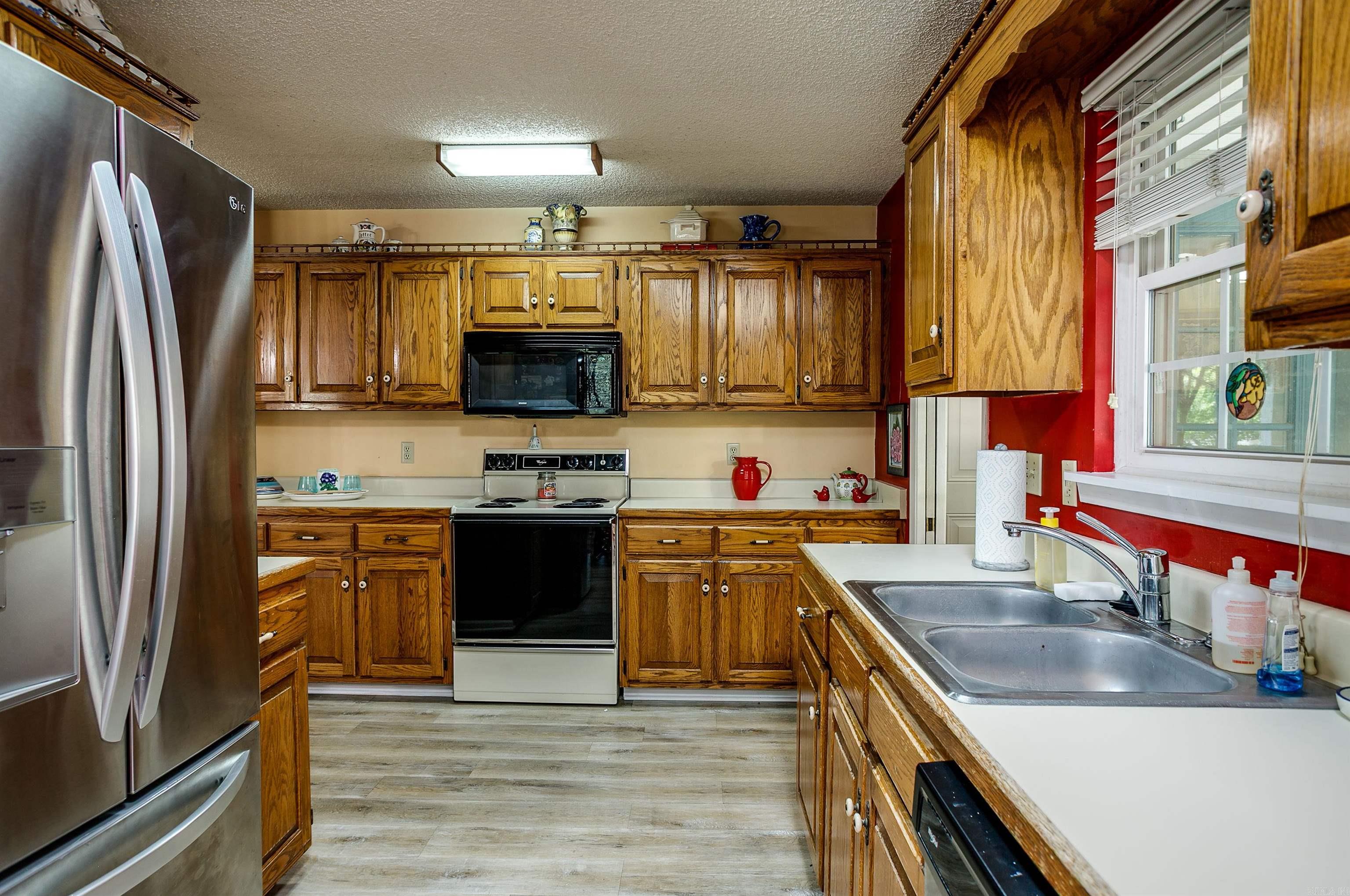 2012 Tangelewood Drive Property Photo 15