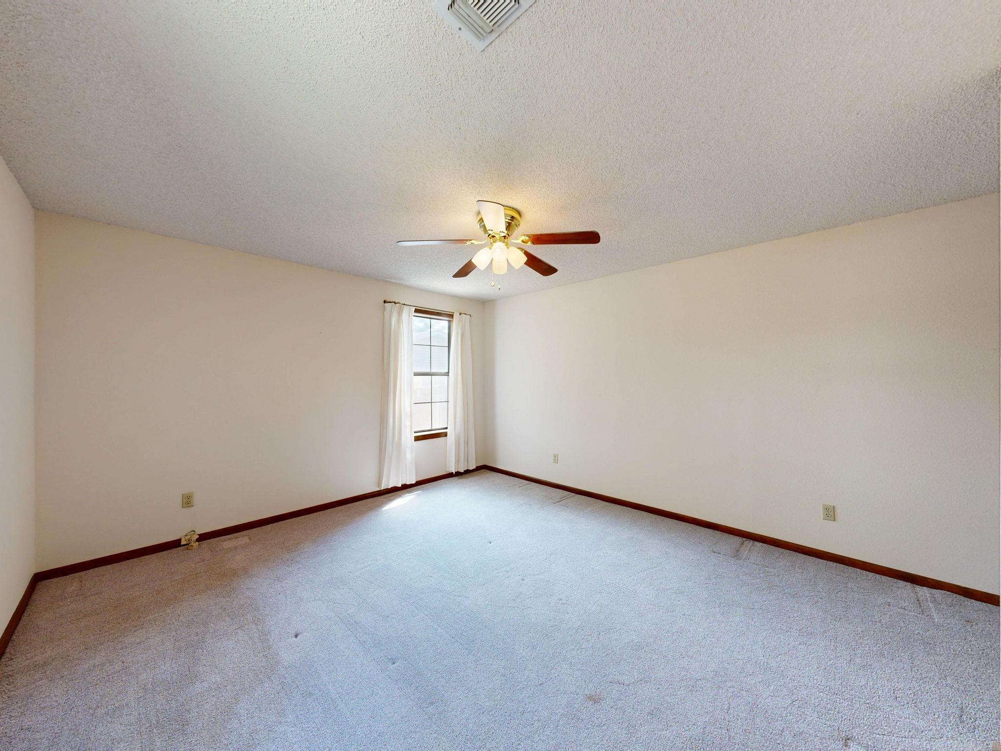 106 Torrey Court Property Photo 25