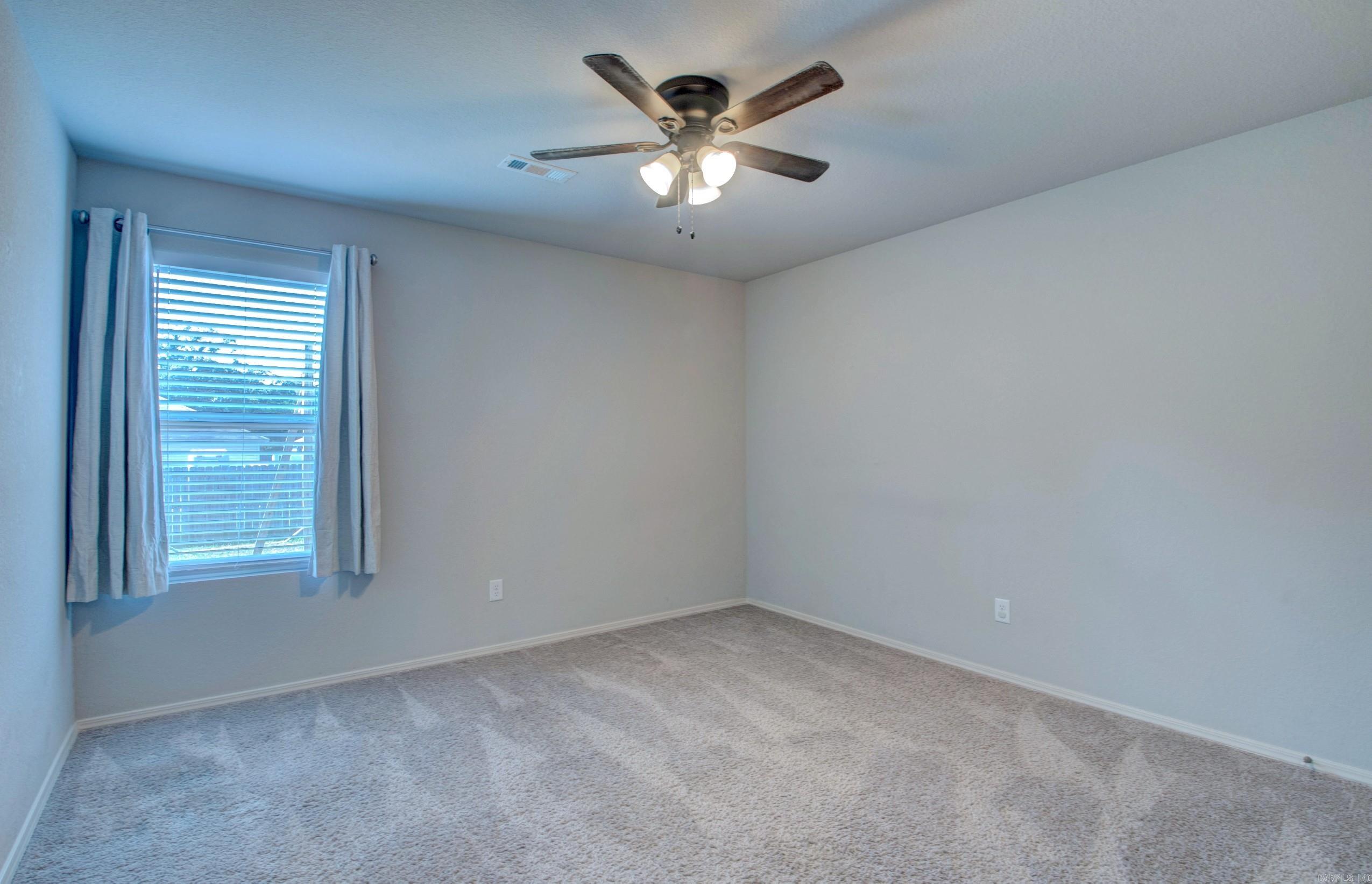 6405 Amalie Dr Property Photo 25