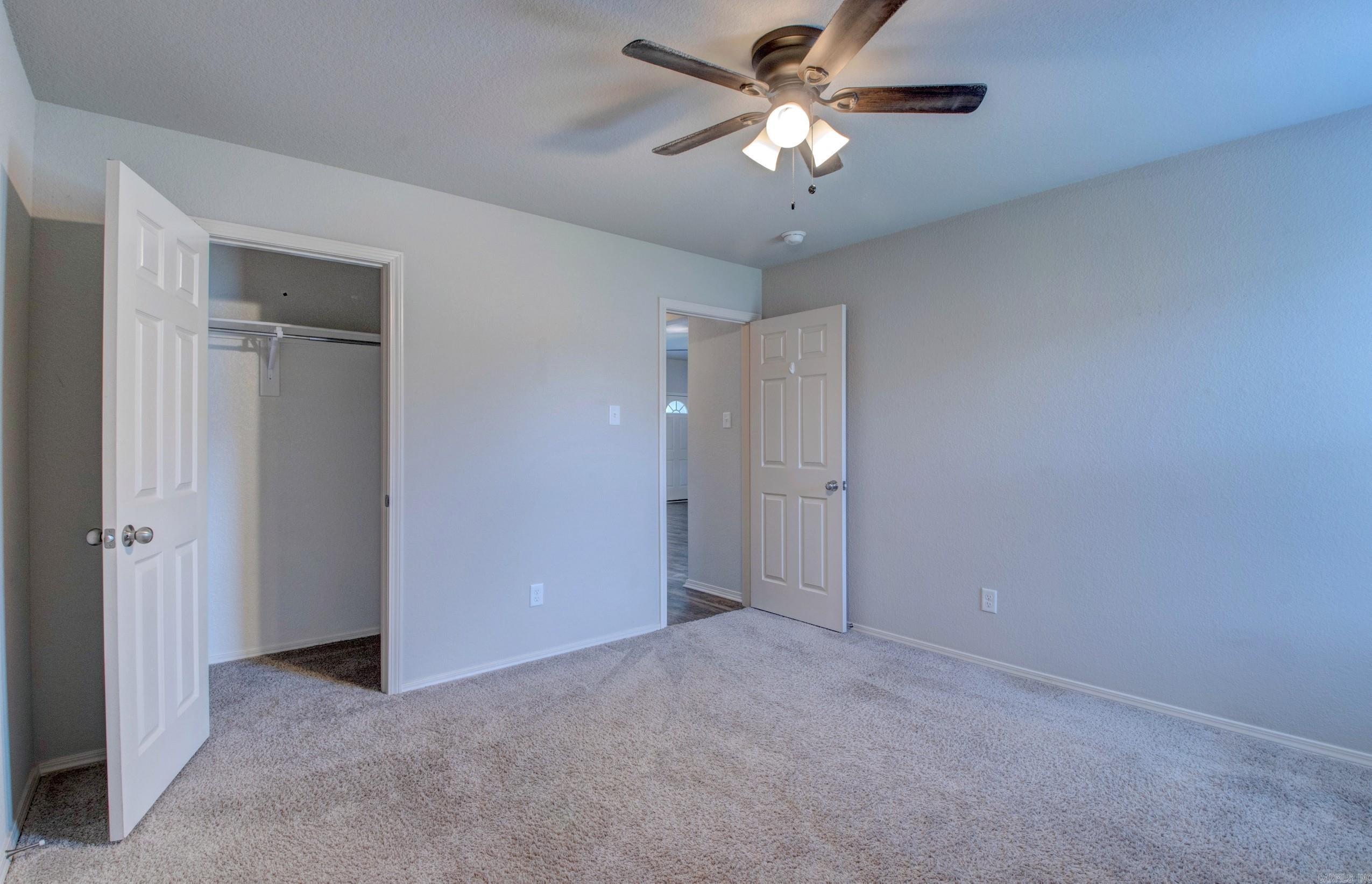6405 Amalie Dr Property Photo 28