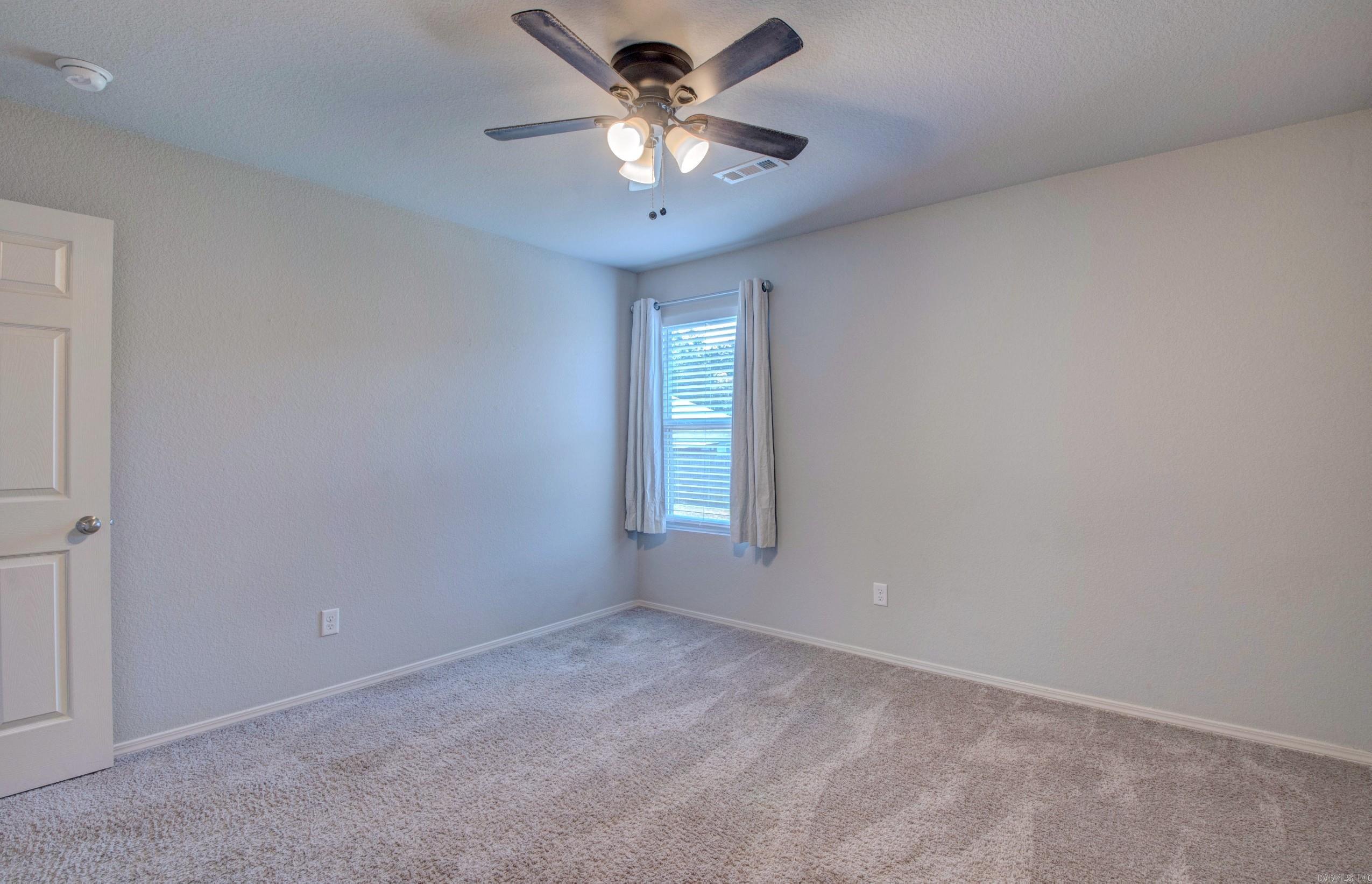 6405 Amalie Dr Property Photo 29
