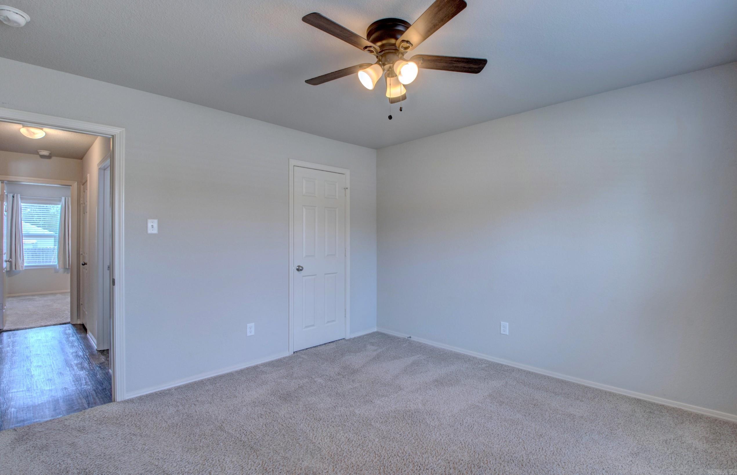 6405 Amalie Dr Property Photo 35