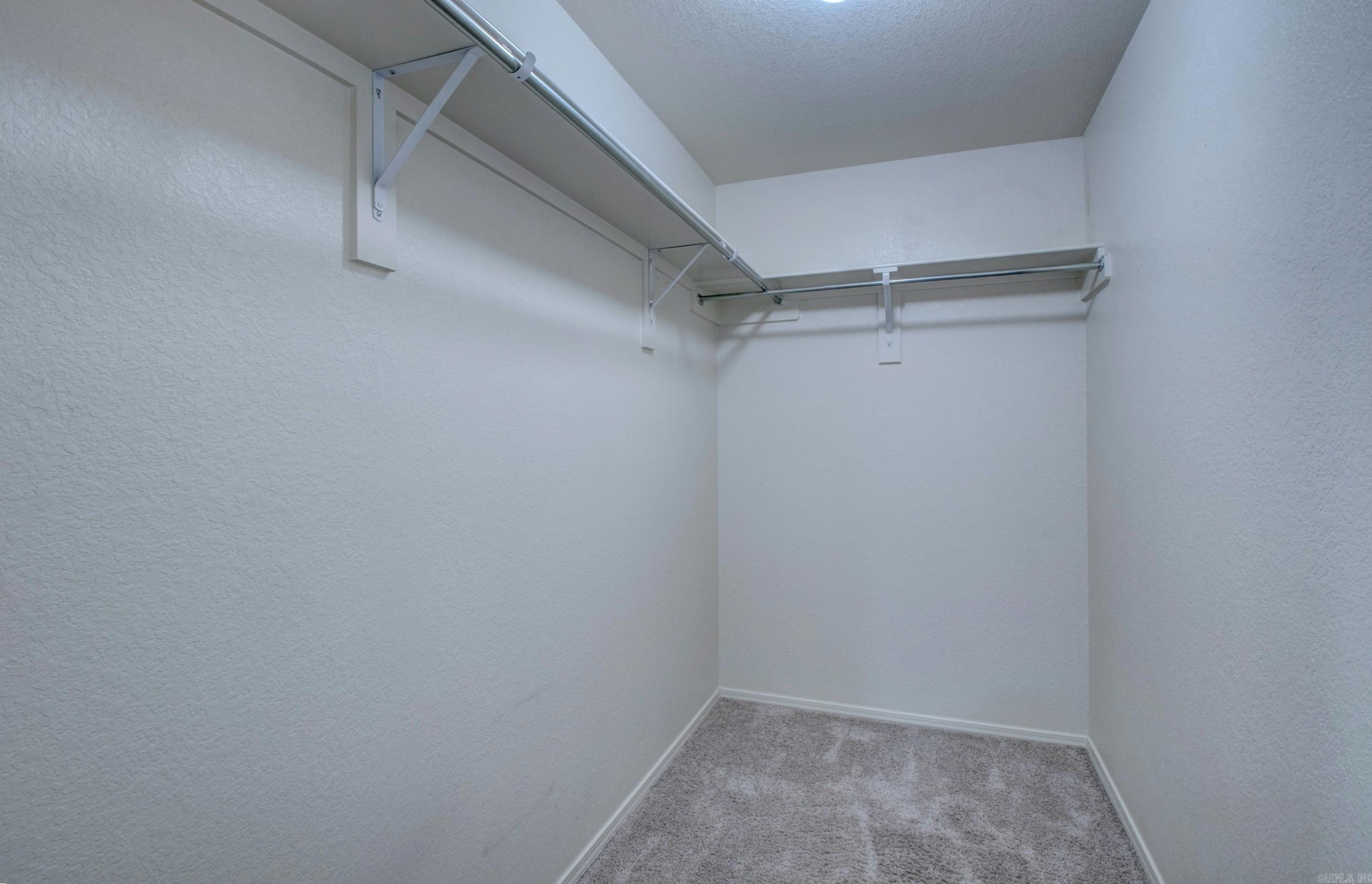 6405 Amalie Dr Property Photo 42