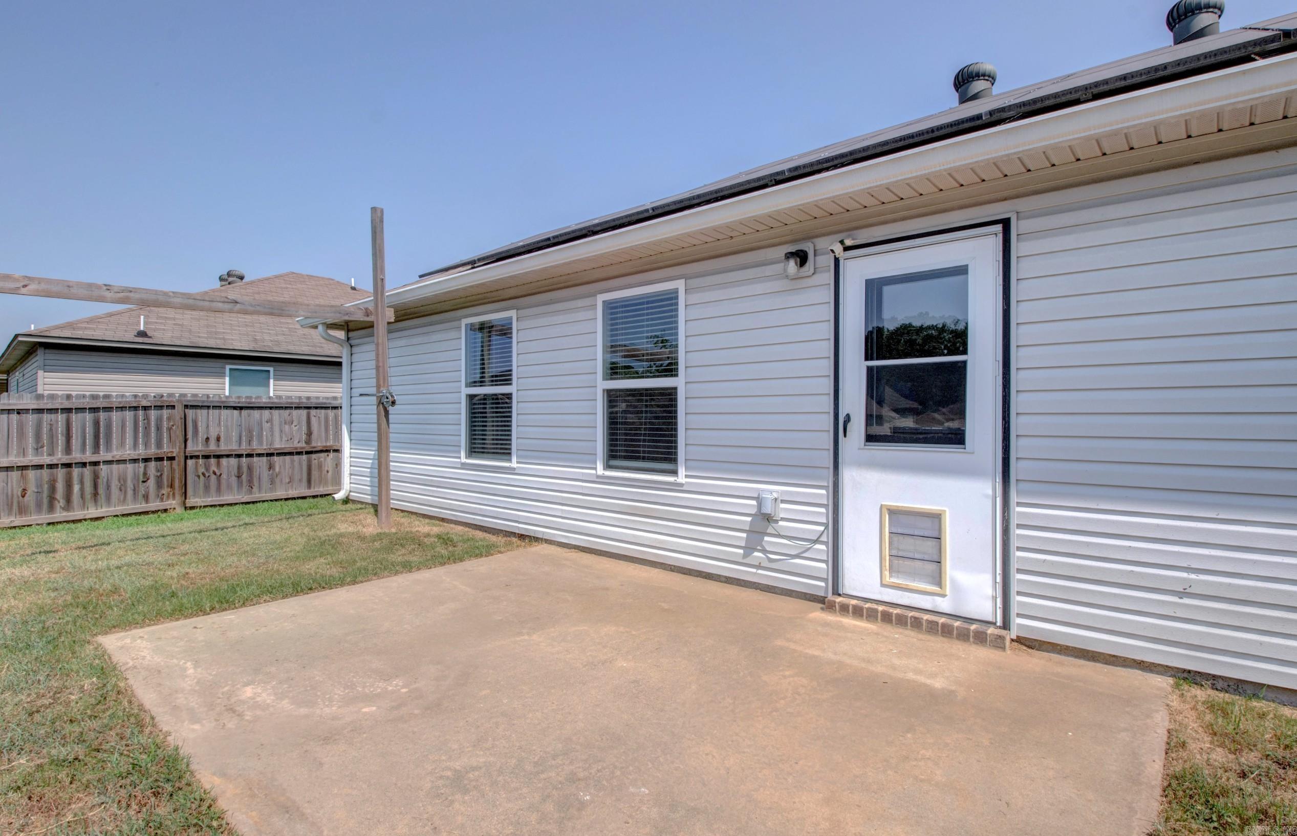 6405 Amalie Dr Property Photo 45