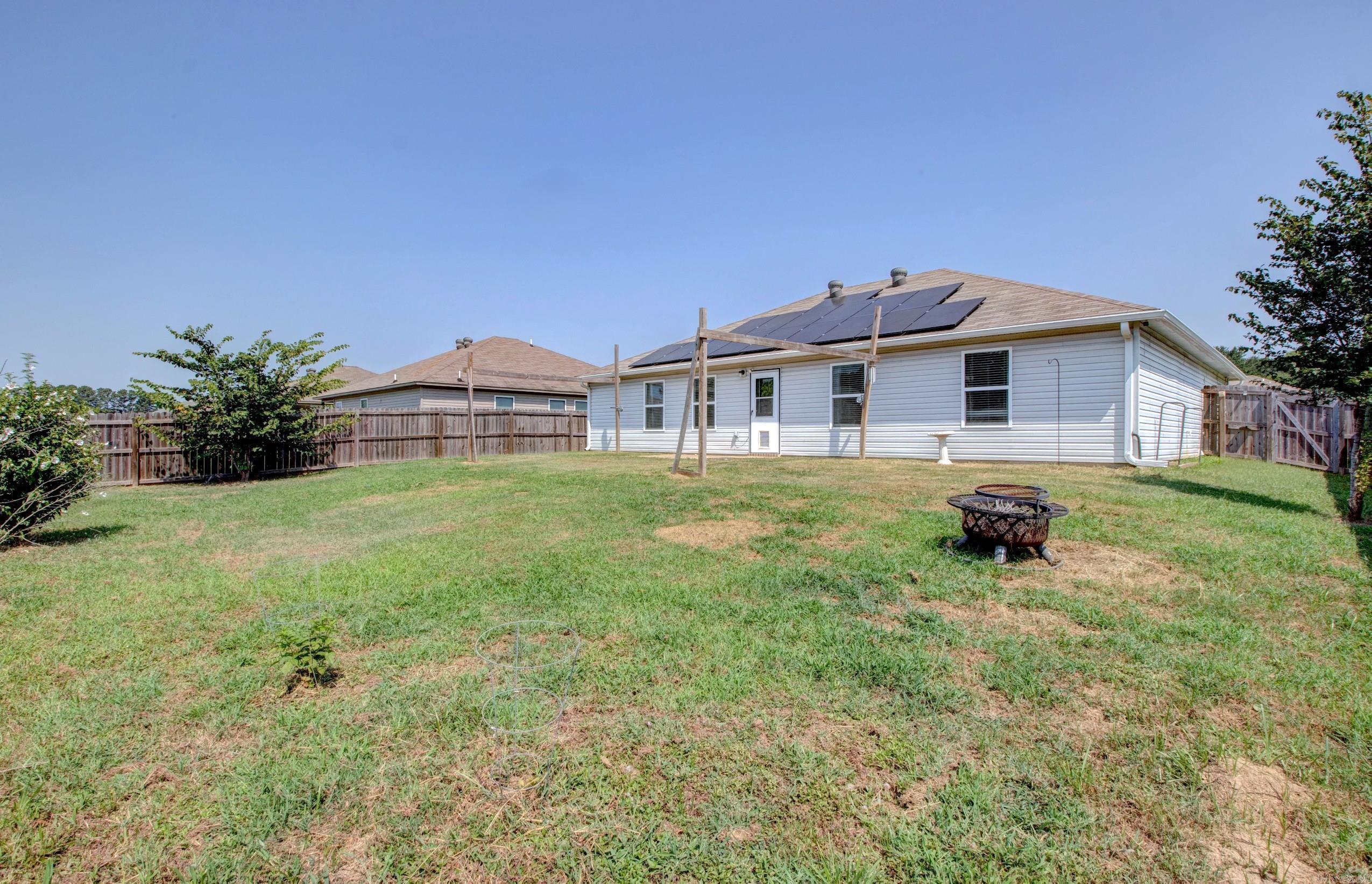 6405 Amalie Dr Property Photo 47