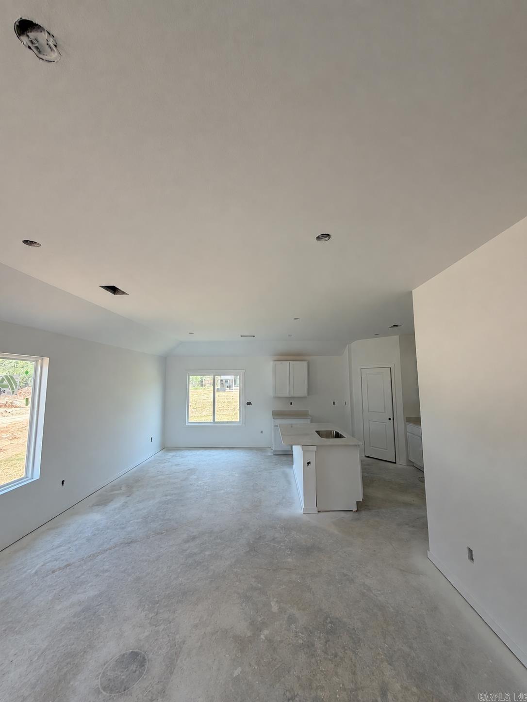 1561 Meadows Drive Property Photo 4
