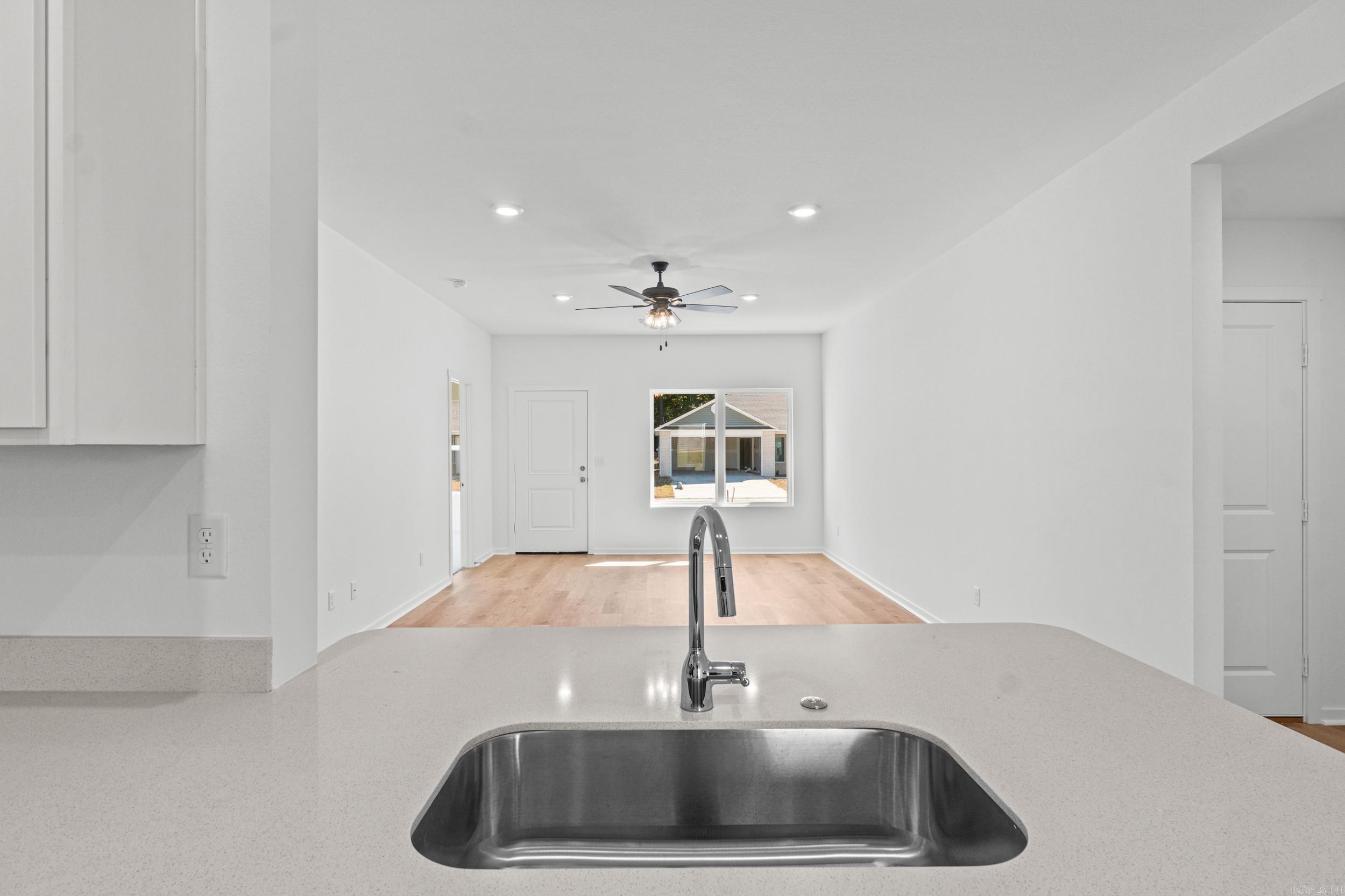 1553 Meadows Drive Property Photo 14