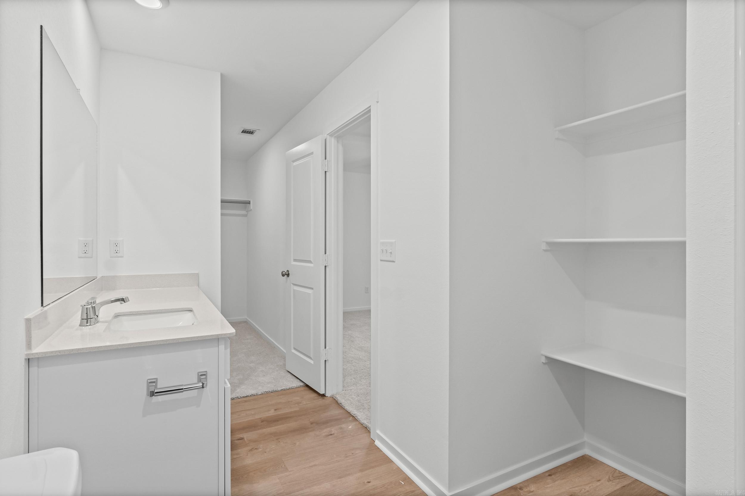 1553 Meadows Drive Property Photo 19
