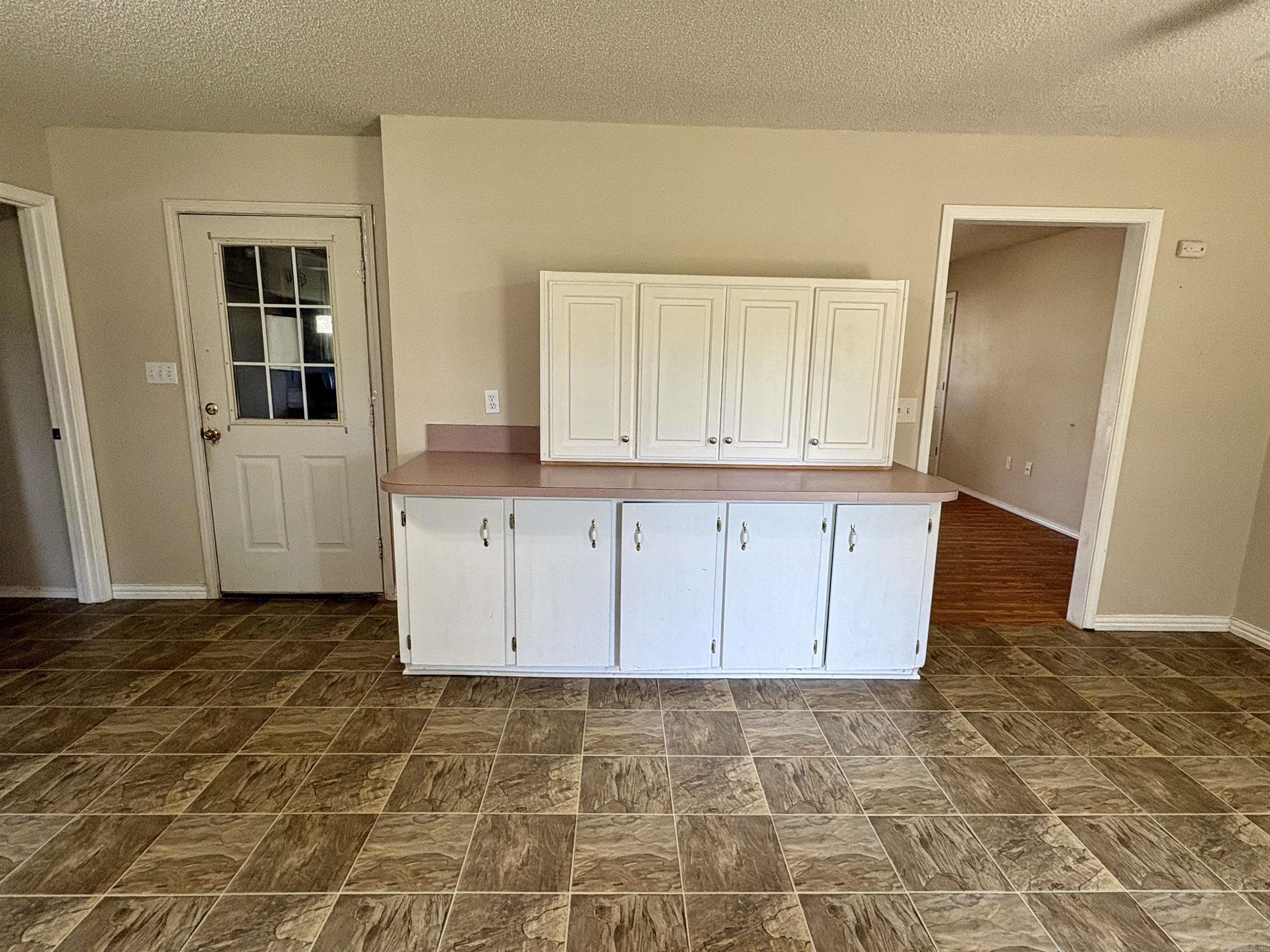1809 Birchwood Drive Property Photo 2