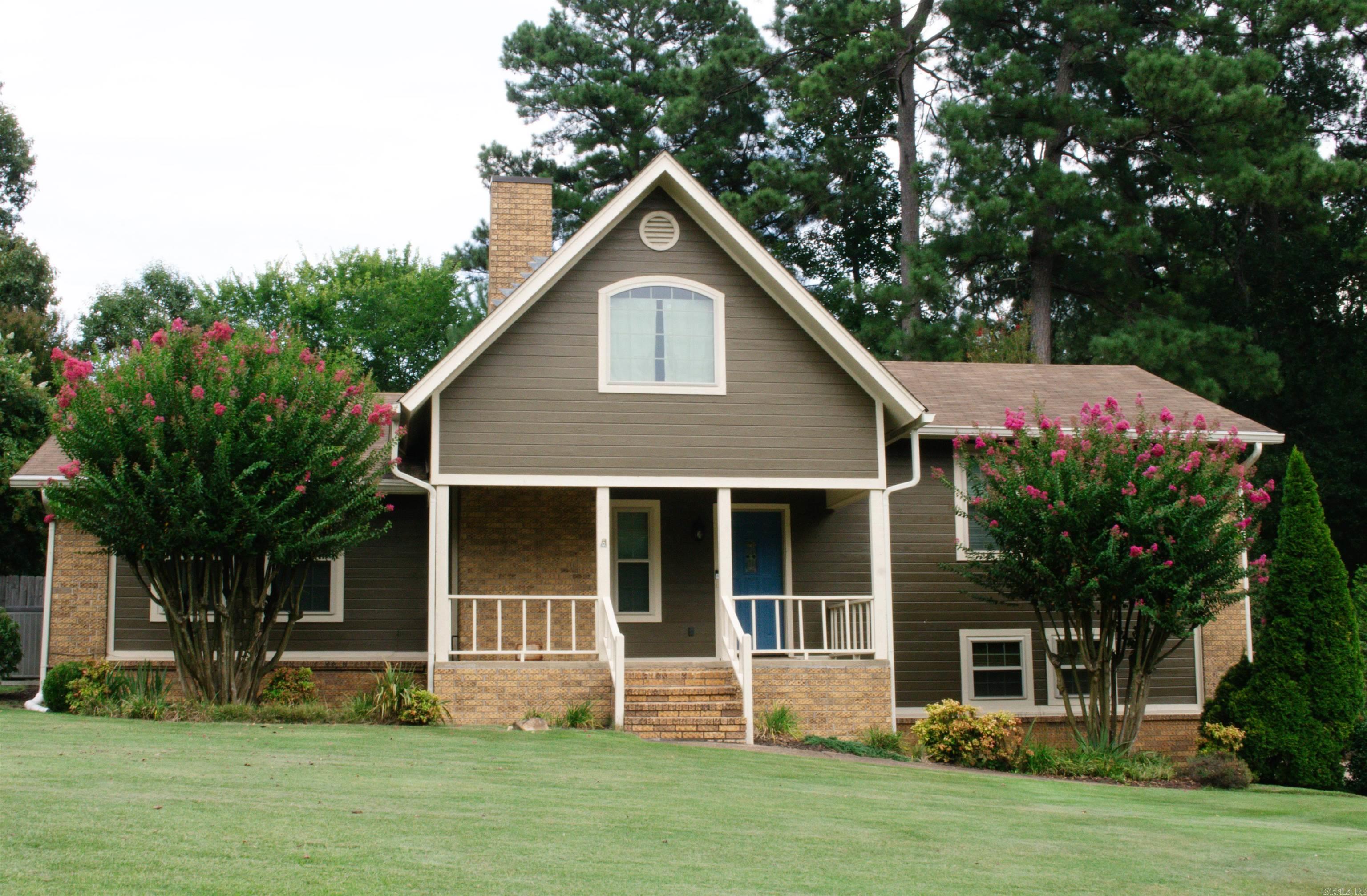 1018 Evergreen Drive Property Photo 1