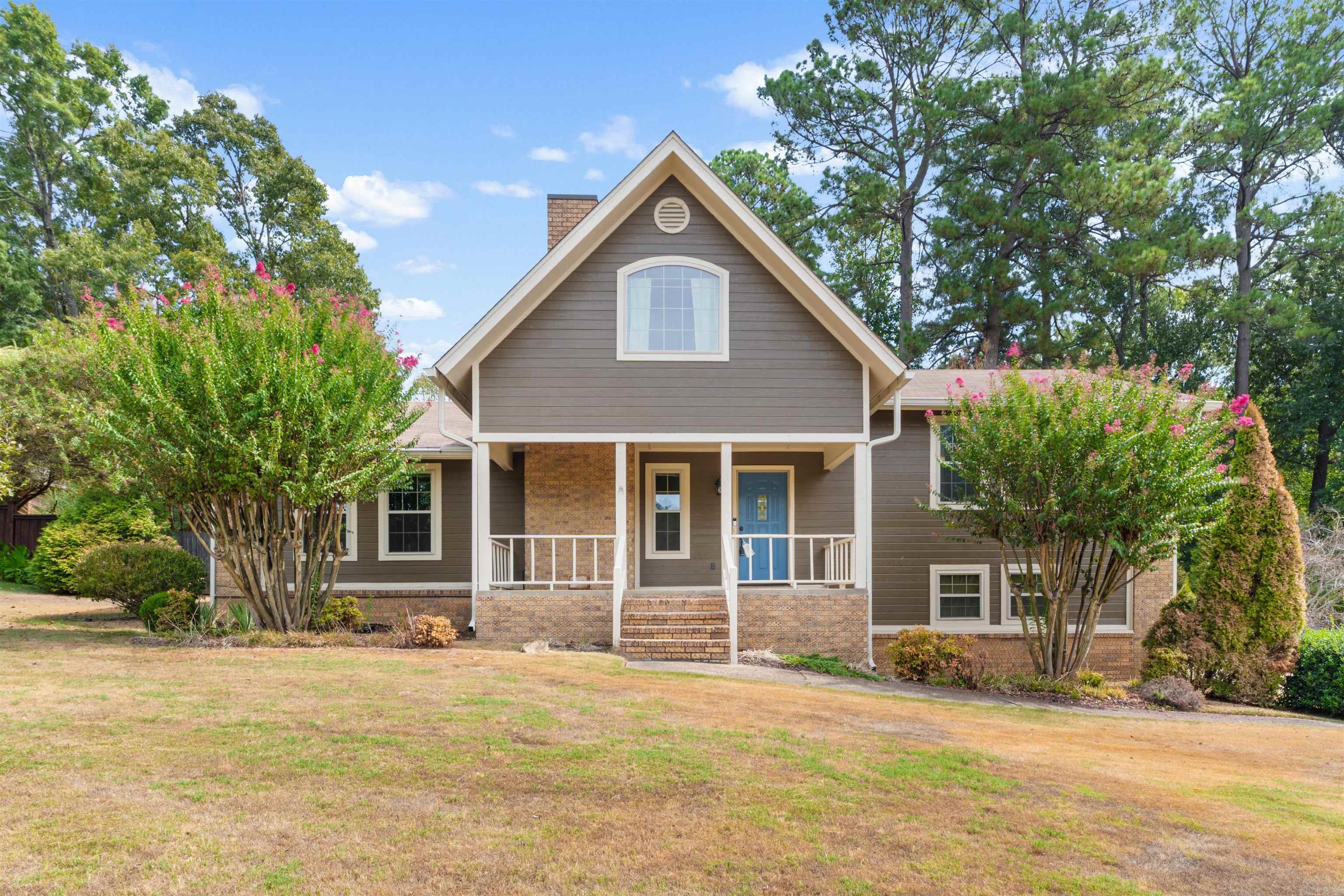 1018 Evergreen Drive Property Photo 1