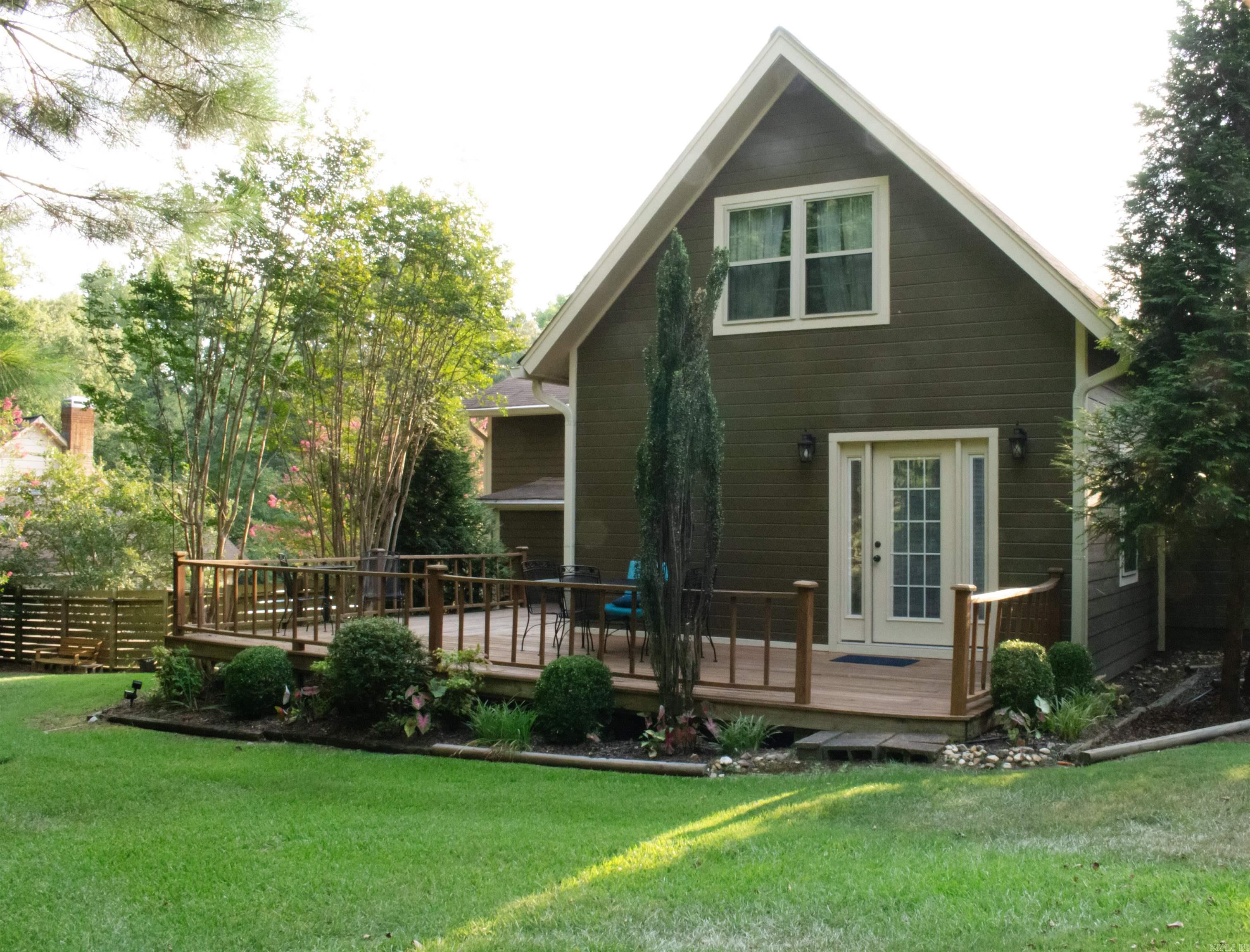 1018 Evergreen Drive Property Photo 4
