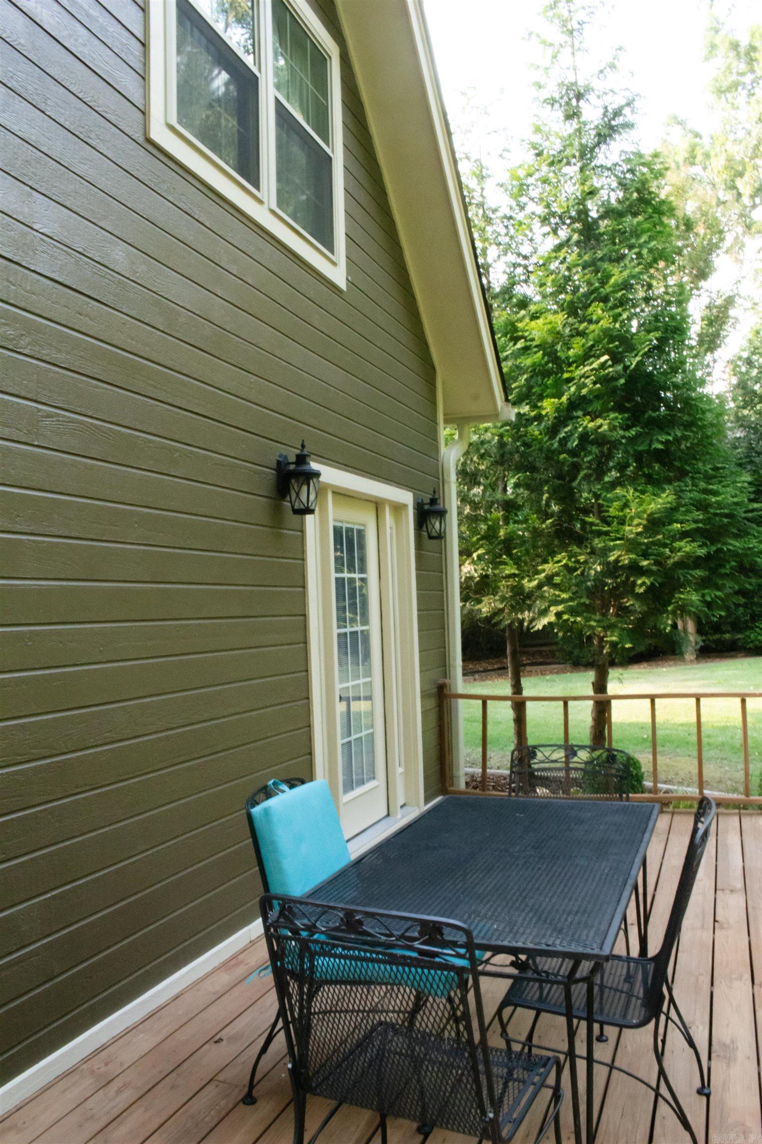 1018 Evergreen Drive Property Photo 9