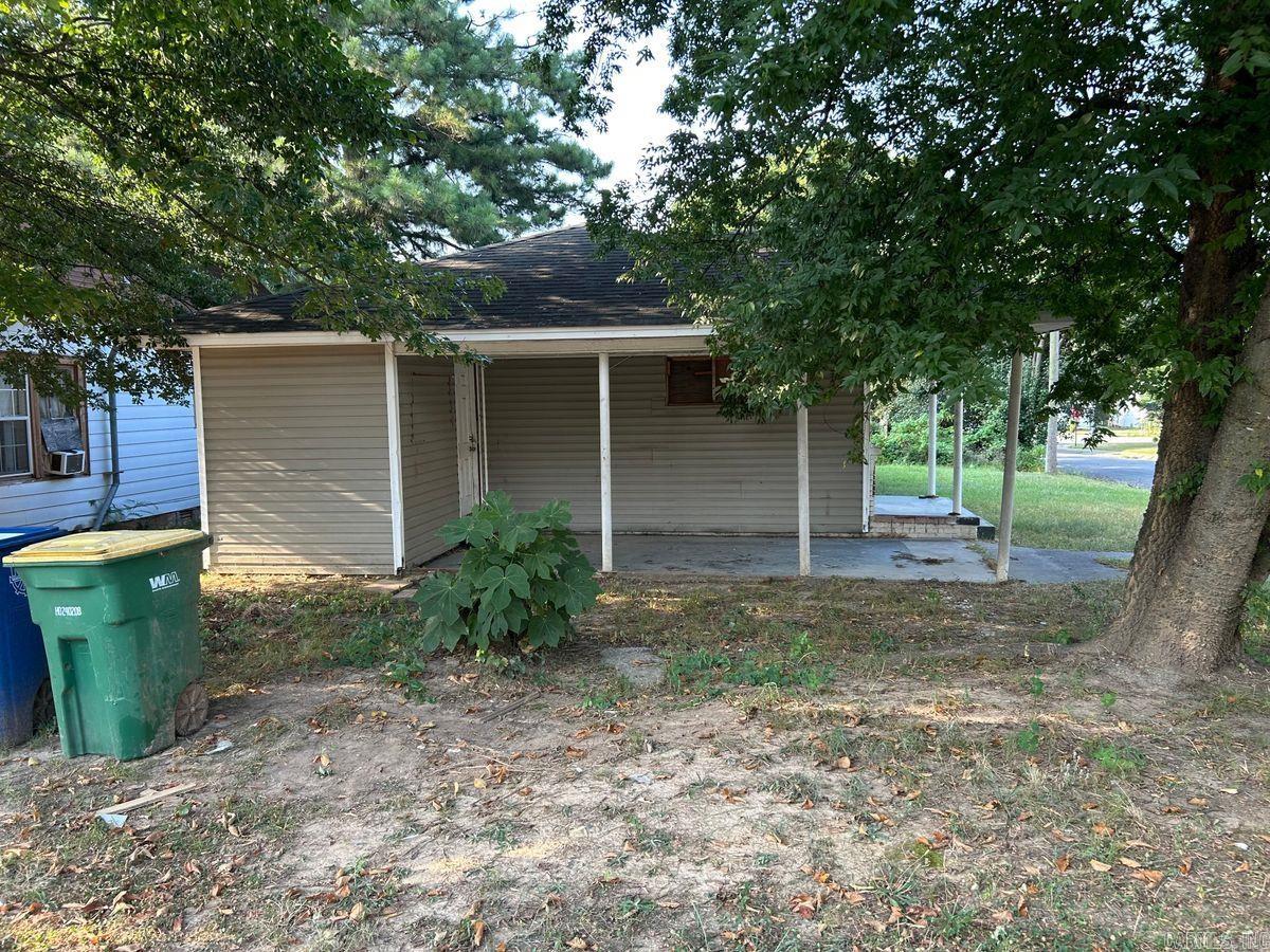 1814 Crutcher St Property Photo 3
