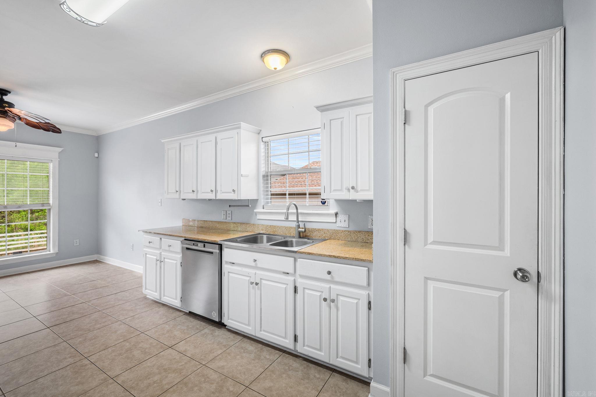 516 Crepe Myrtle Loop Property Photo 10