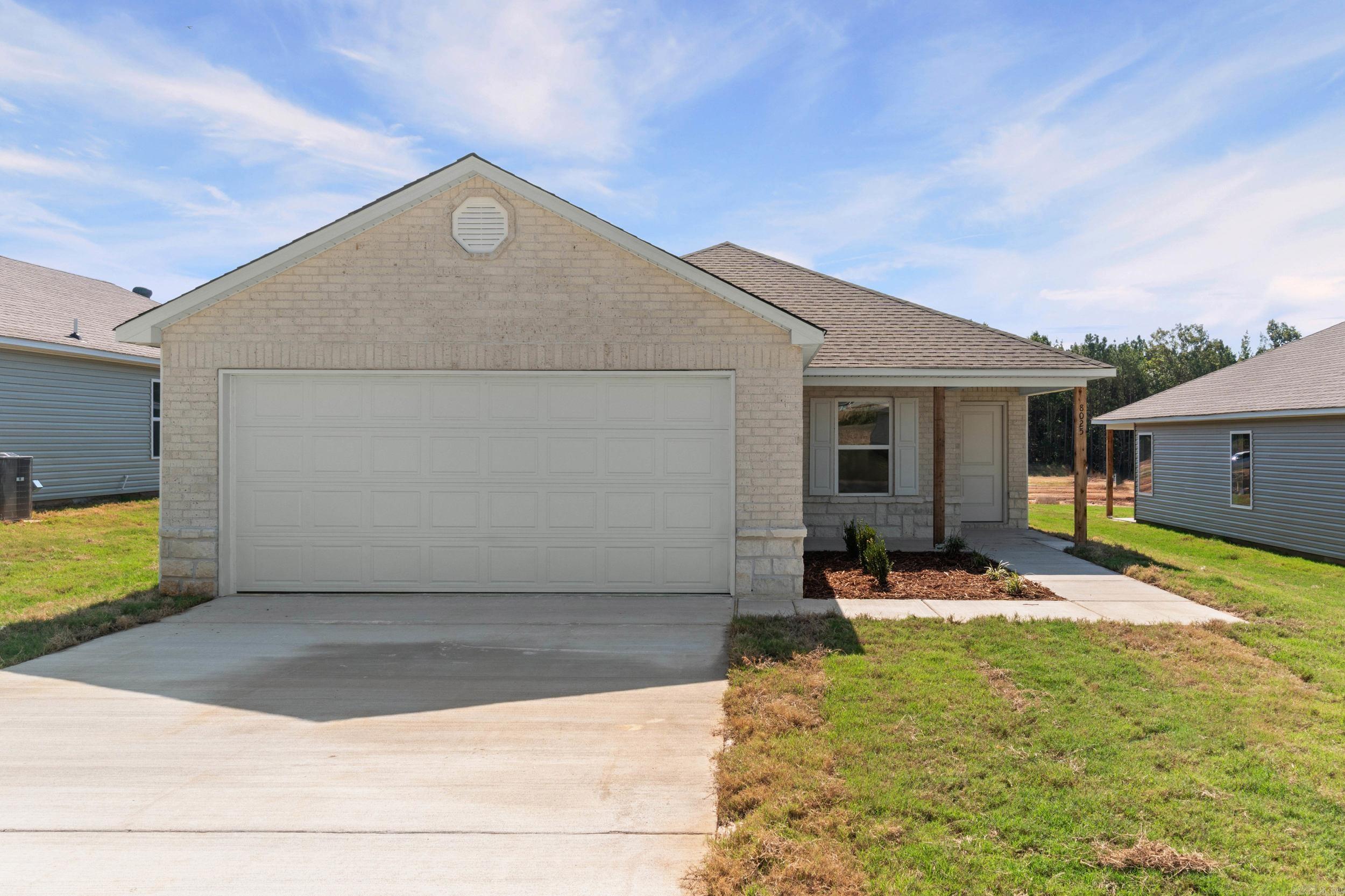 8025 Chesapeake Trail Property Photo 1
