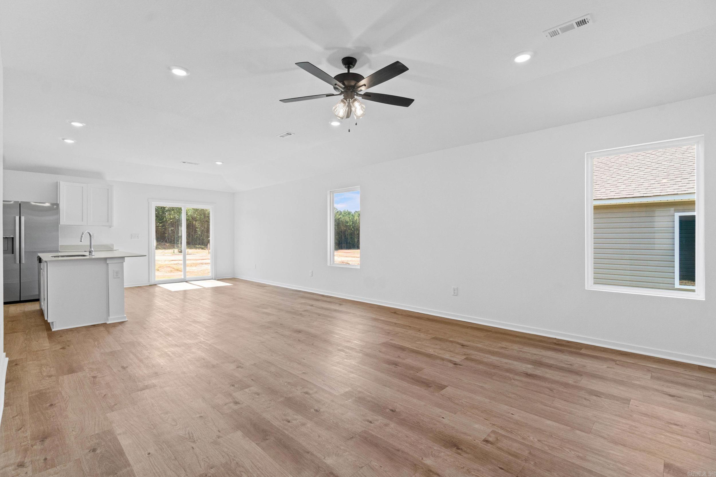 8025 Chesapeake Trail Property Photo 7