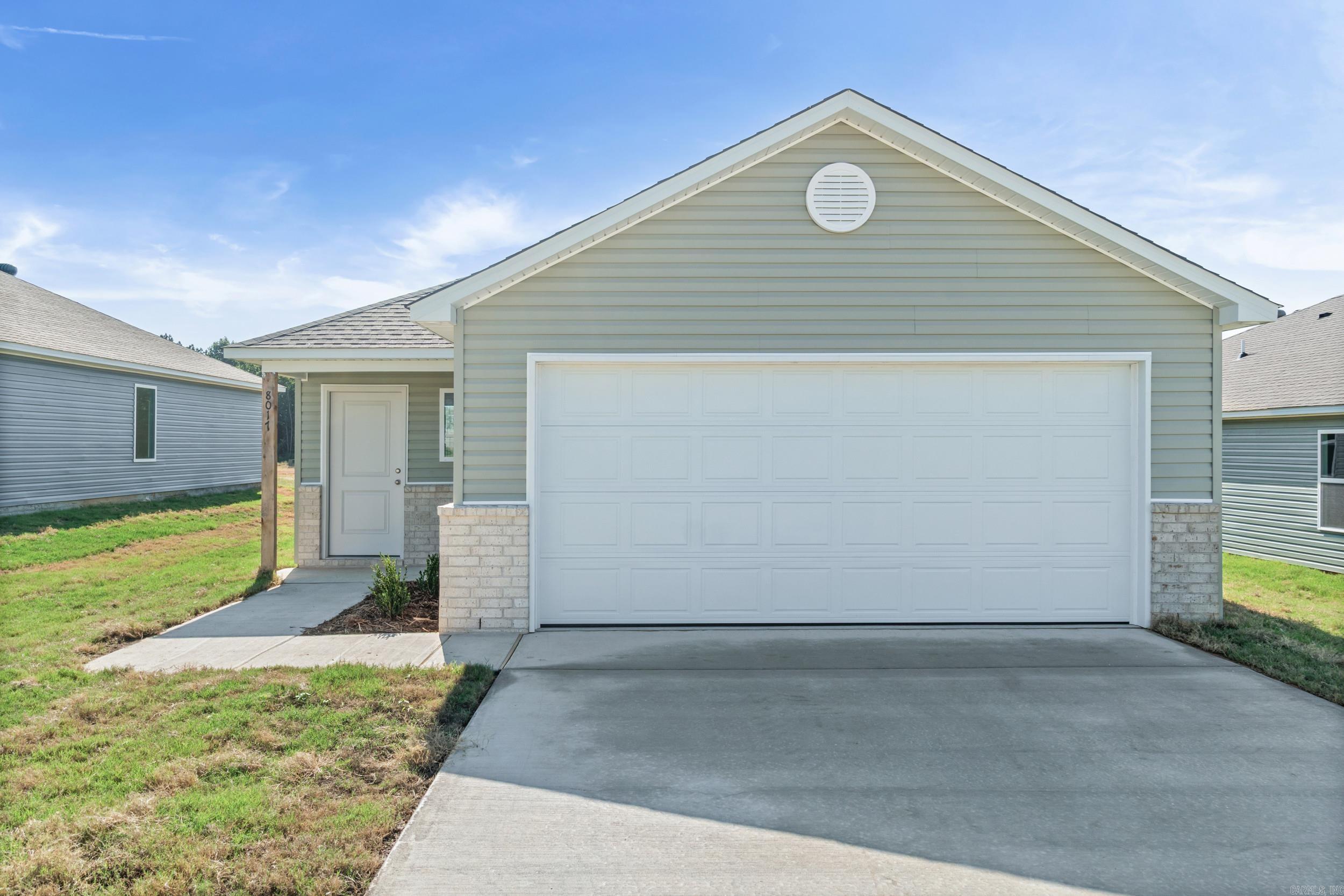 8017 Chesapeake Trail Property Photo 1
