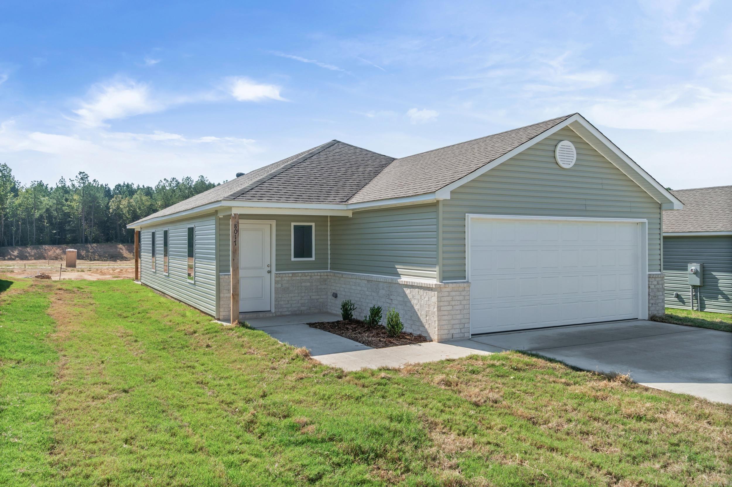8017 Chesapeake Trail Property Photo 3