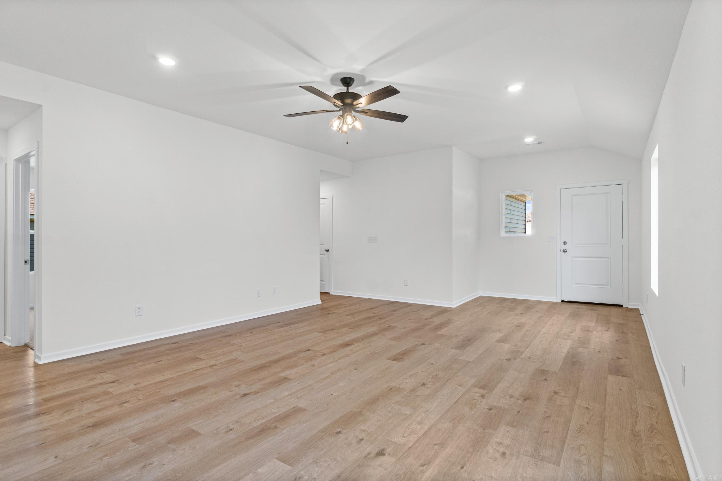 8017 Chesapeake Trail Property Photo 7