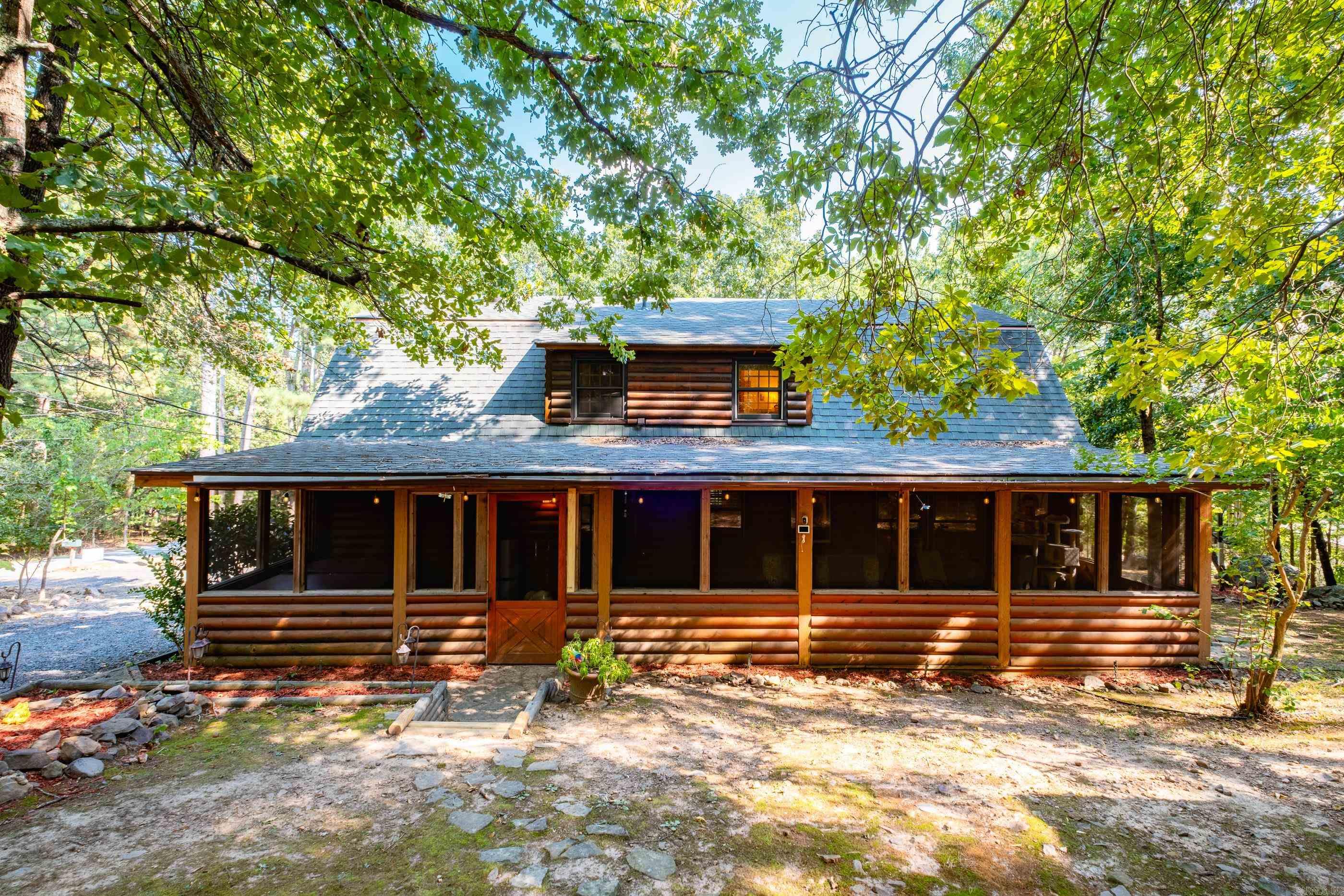 9819 Old Arkansas Drive Property Photo 1