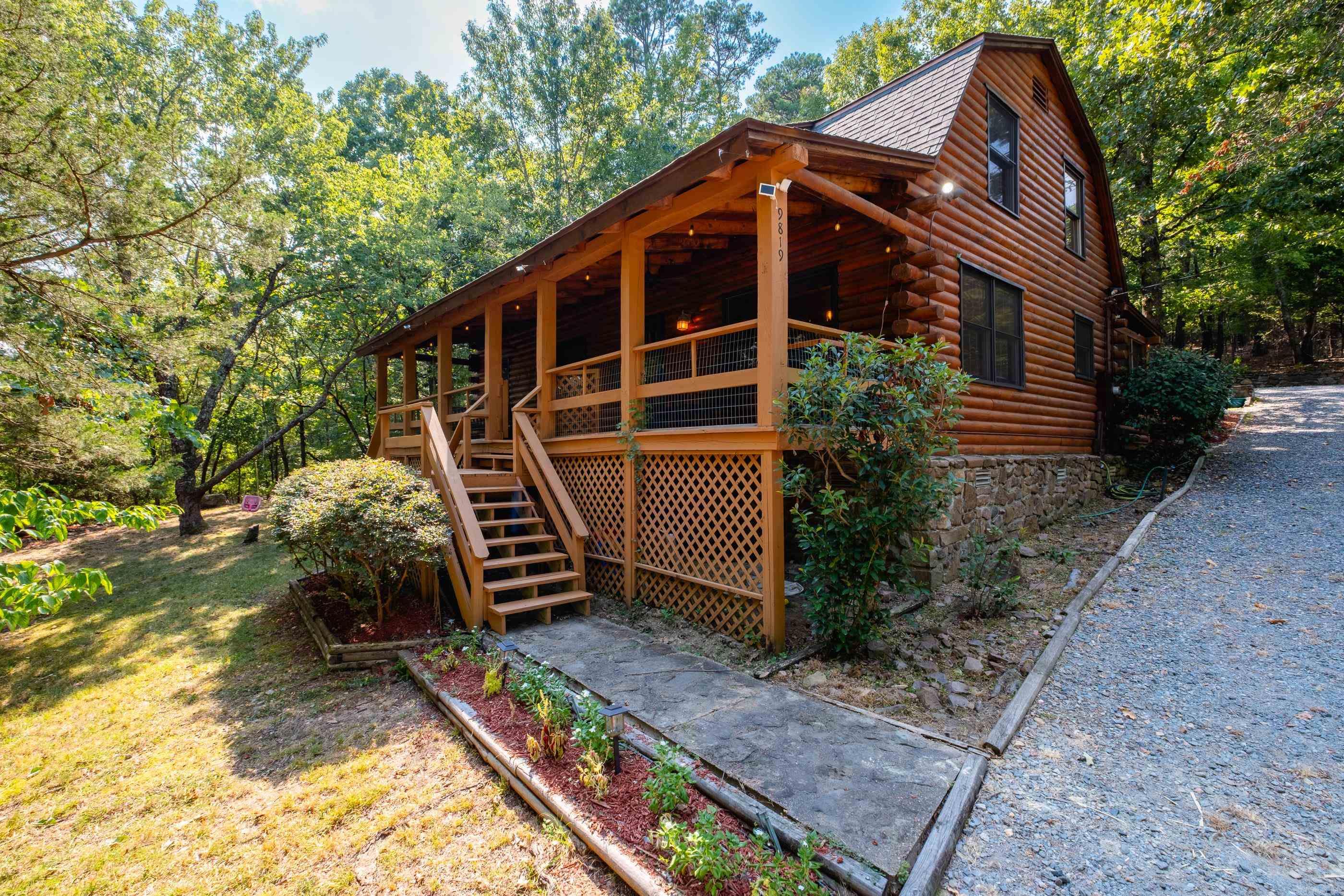 9819 Old Arkansas Drive Property Photo 4