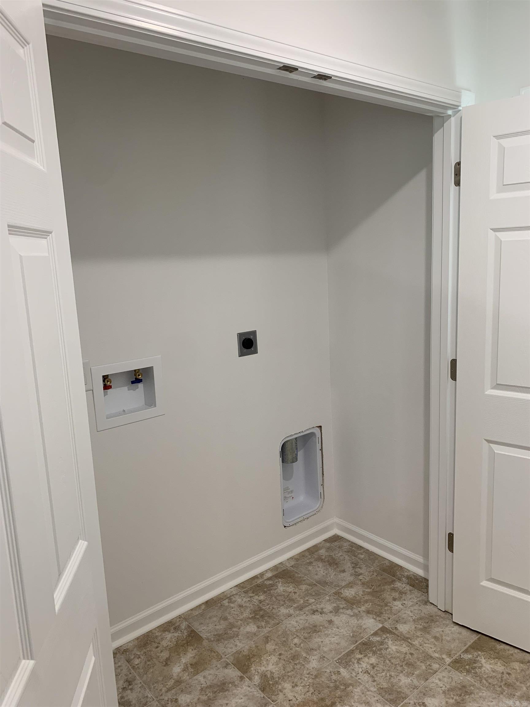 357 Westover Street Property Photo 12