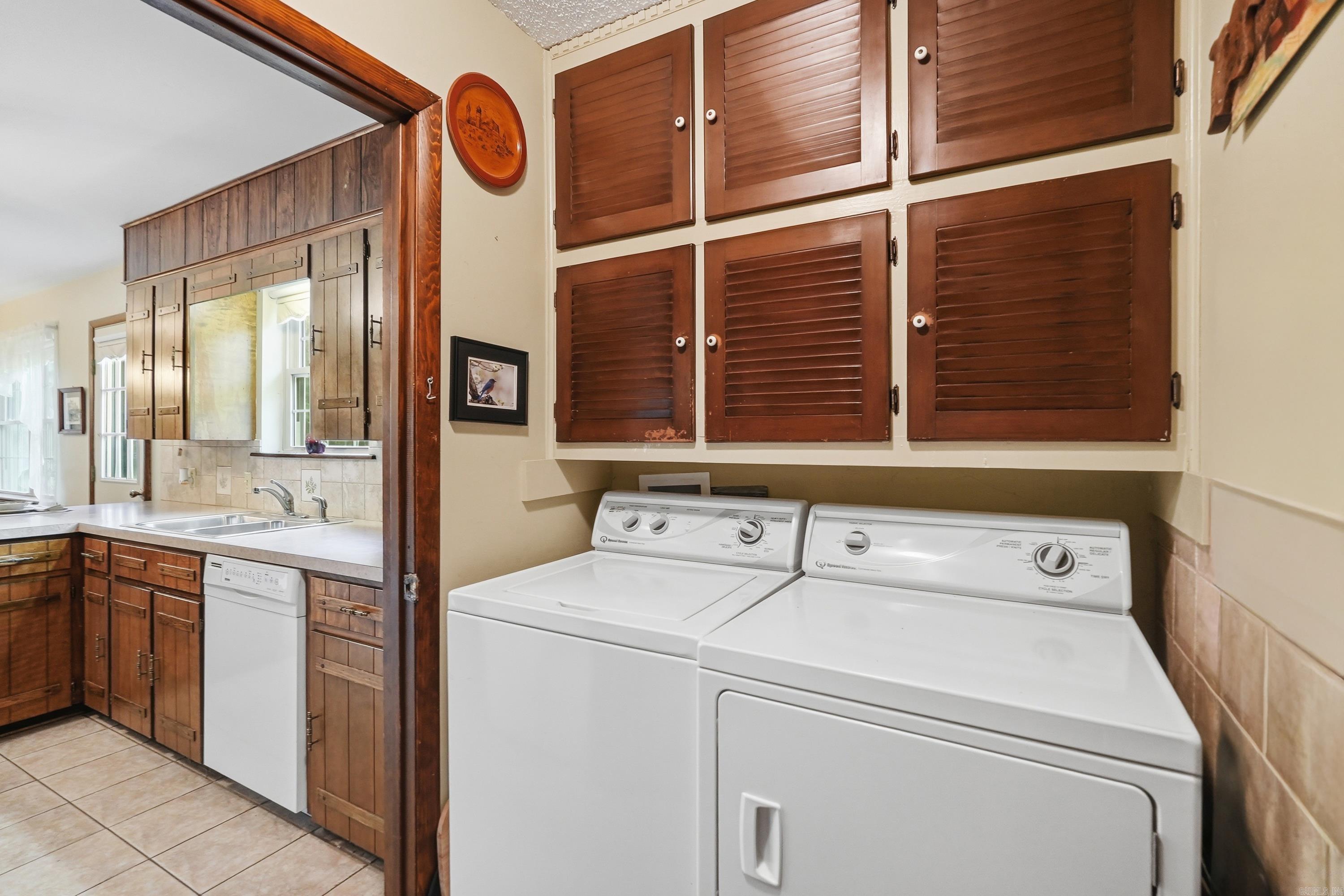62 Janski Lane Property Photo 15