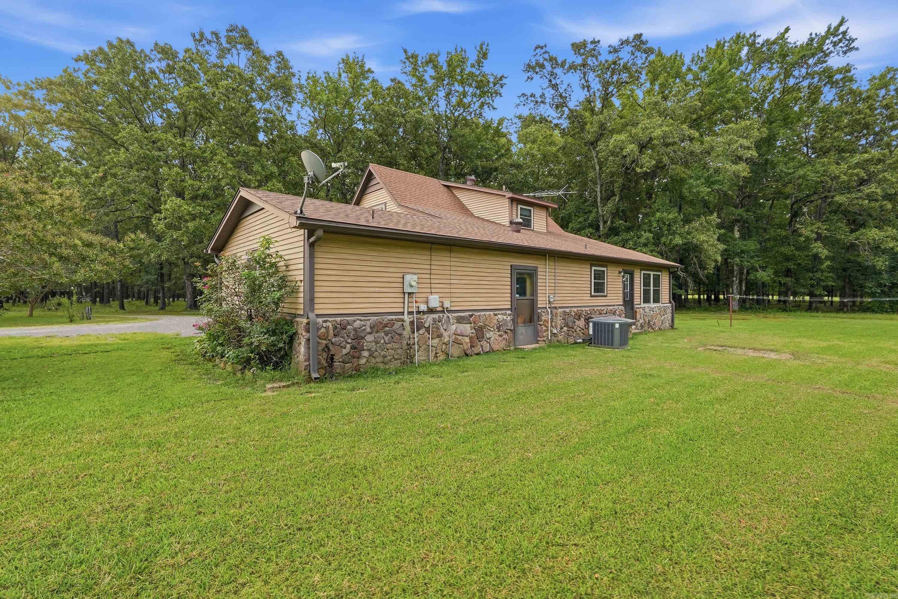 62 Janski Lane Property Photo 32
