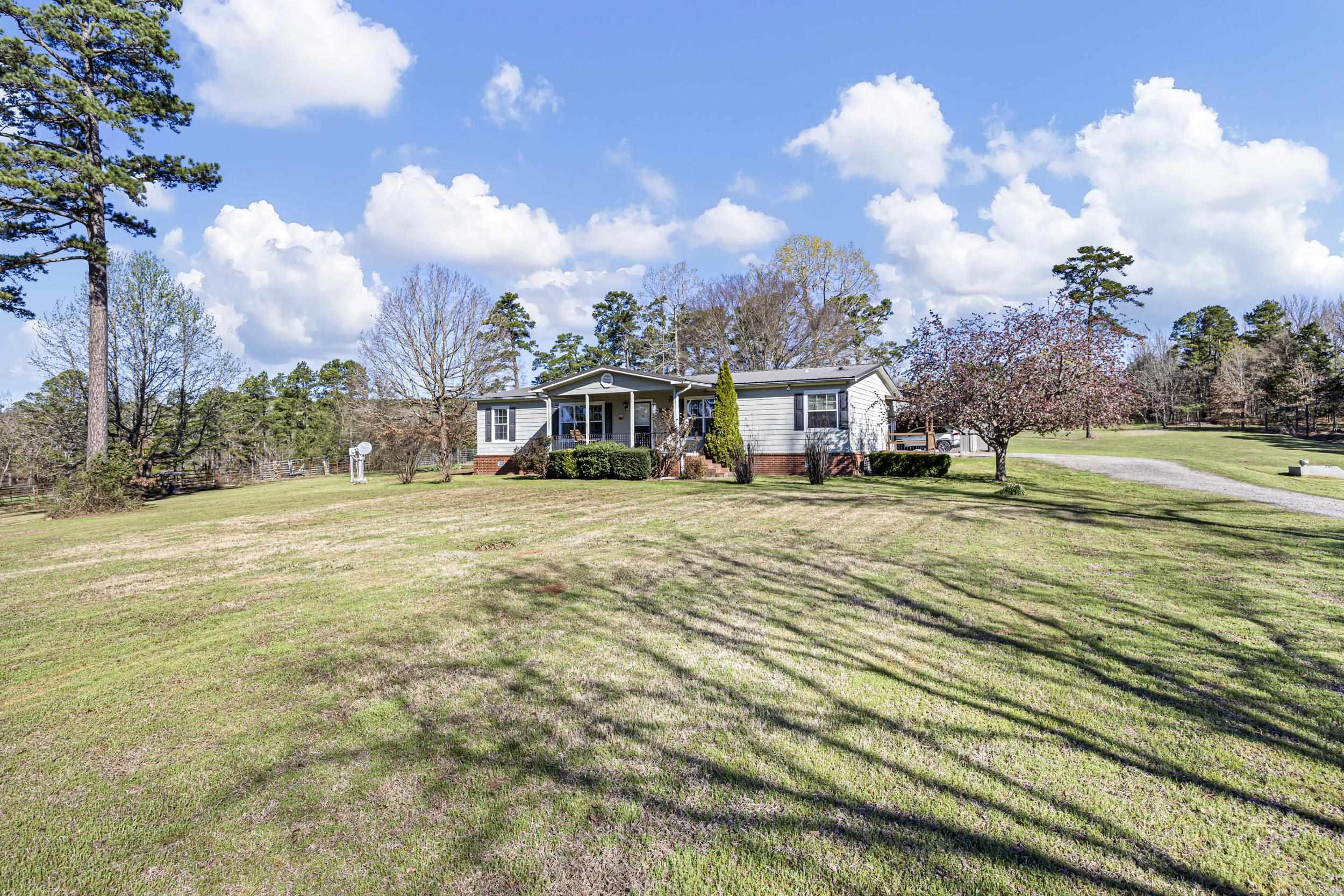 25951 E 22 Highway Property Photo 2