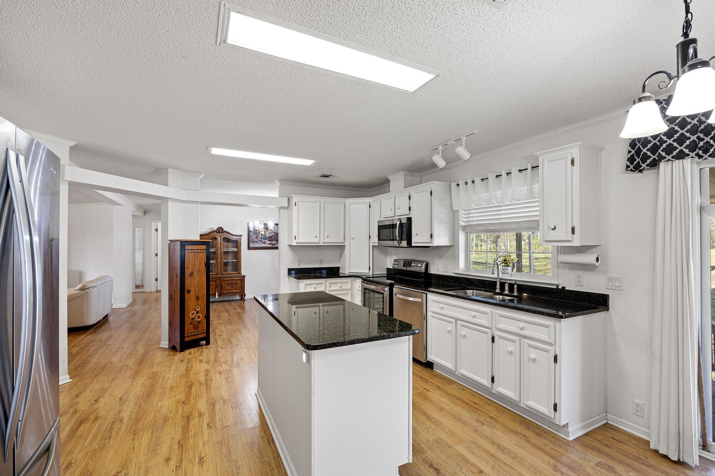 25951 E 22 Highway Property Photo 11